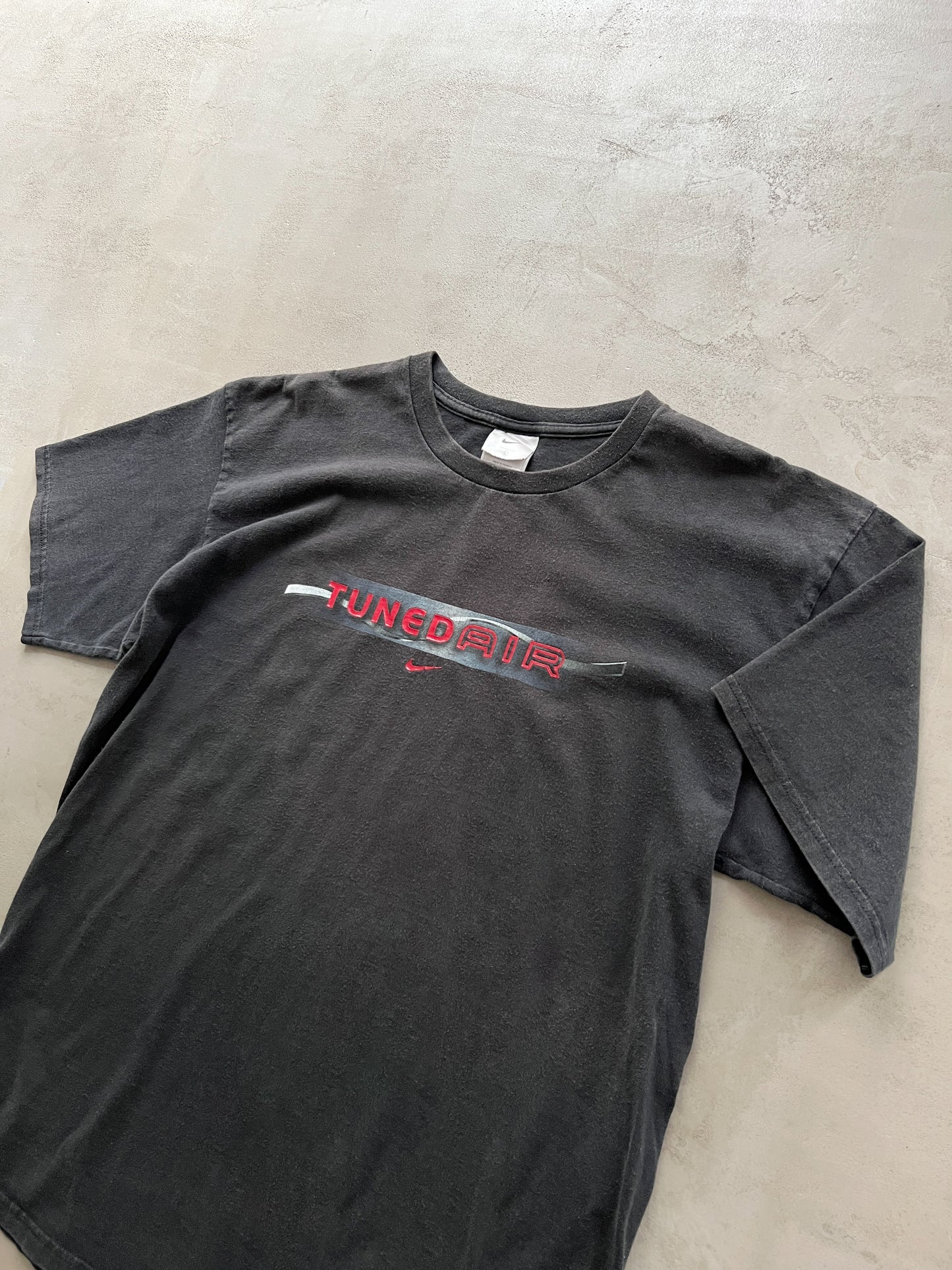 FADED BLACK NIKE TN TEE - 1990S - L/XL