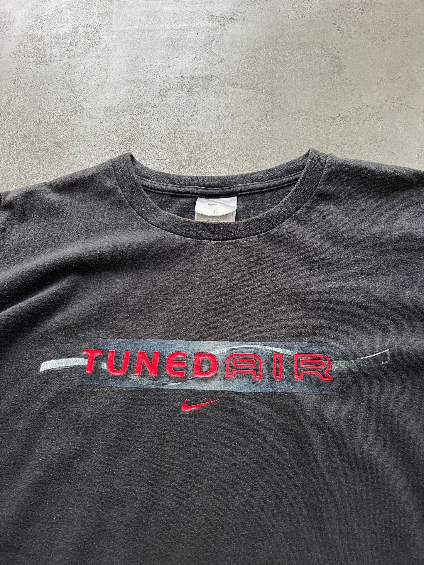 FADED BLACK NIKE TN TEE - 1990S - L/XL