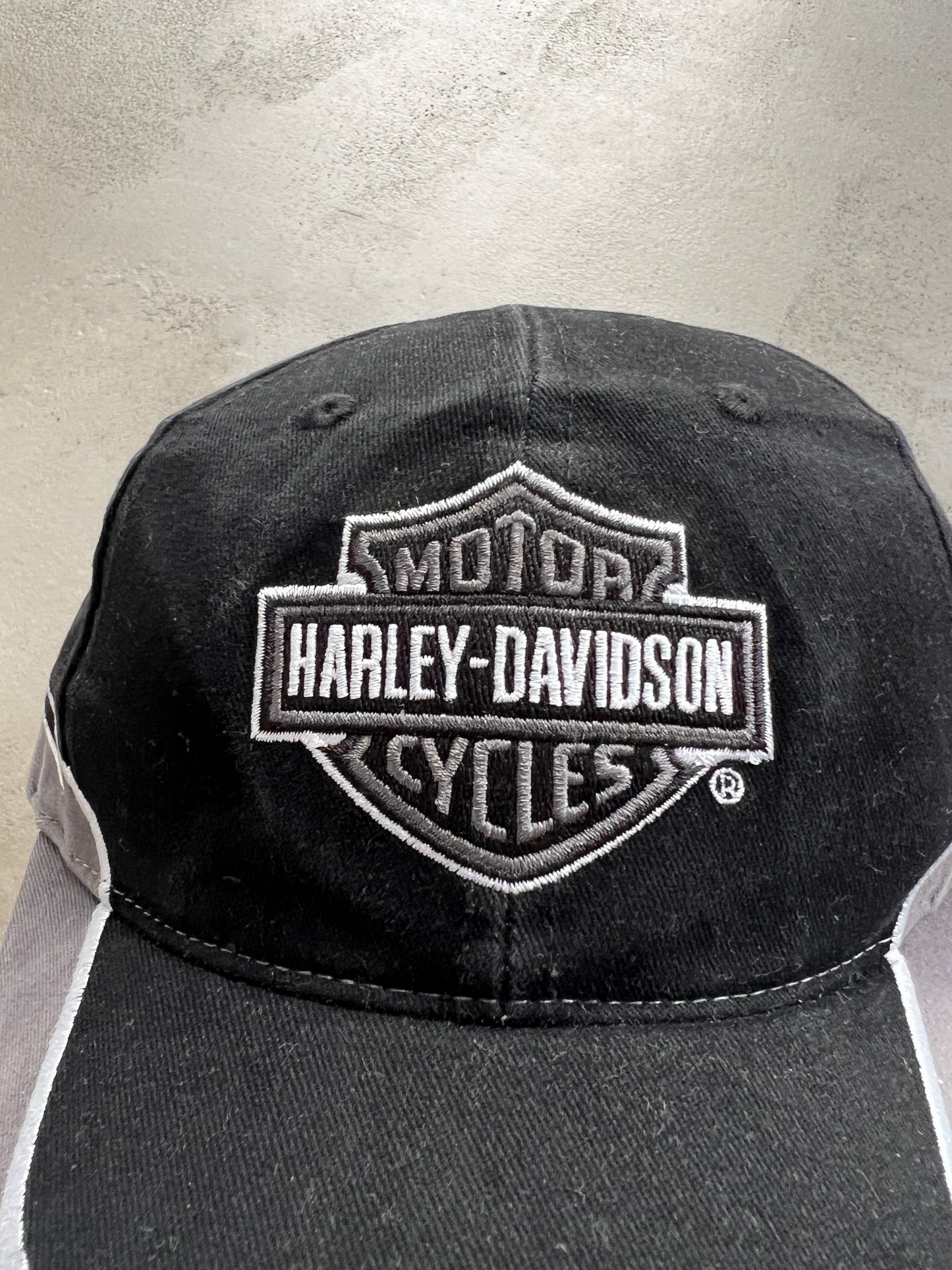 BLACK/GREY HARLEY DAVIDSON CAP - 1990S