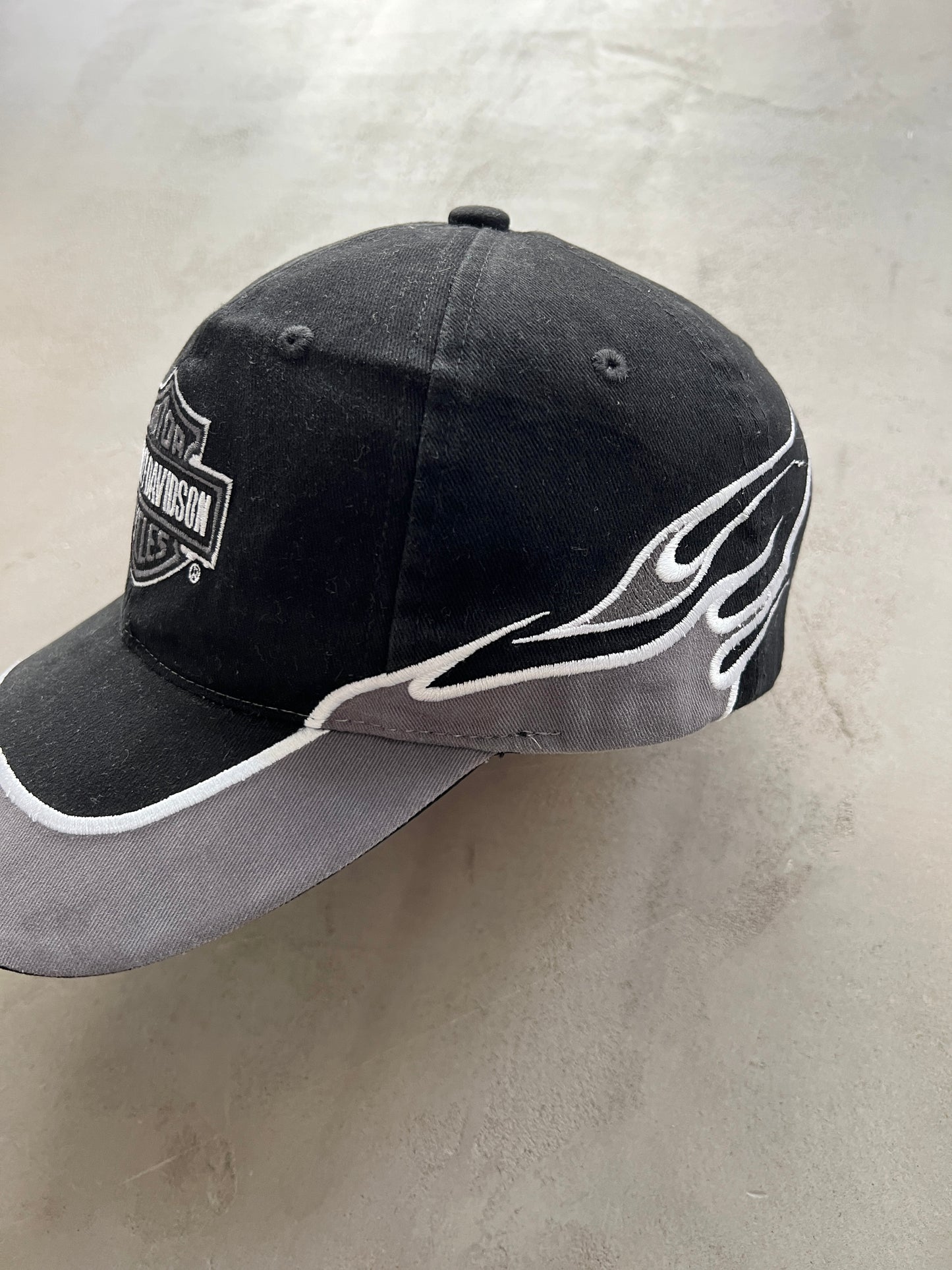 BLACK/GREY HARLEY DAVIDSON CAP - 1990S