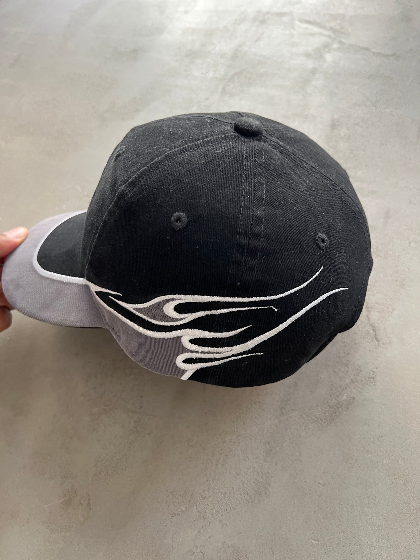 BLACK/GREY HARLEY DAVIDSON CAP - 1990S