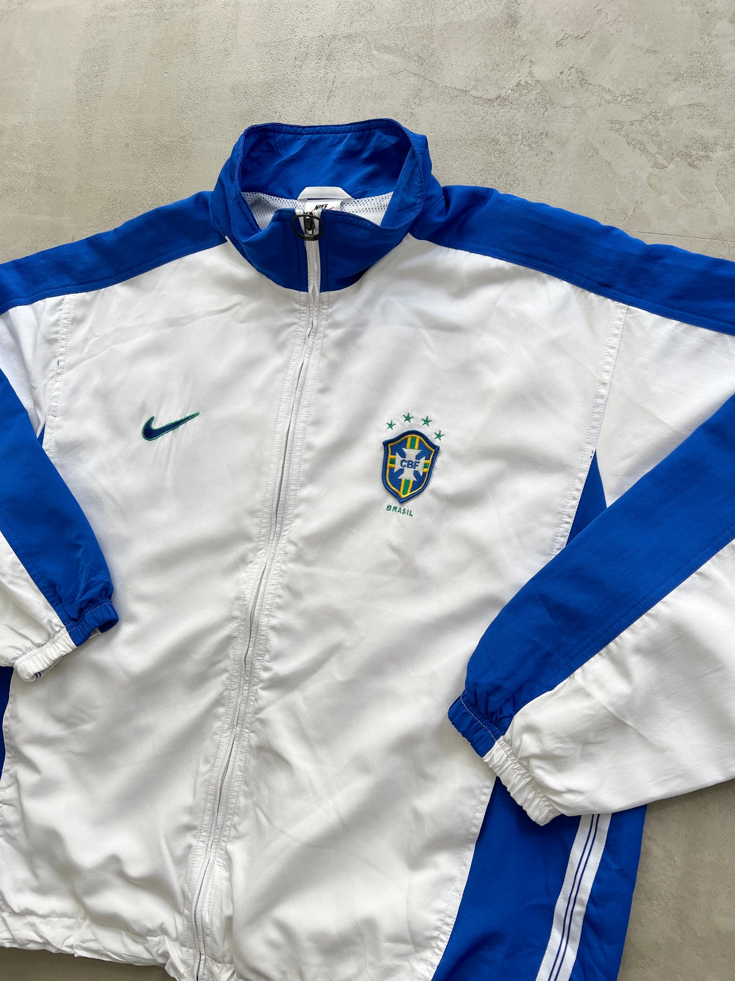 WHITE/BLUE BRASIL SOCCER TRACK JACKET - 1990S - XL/L