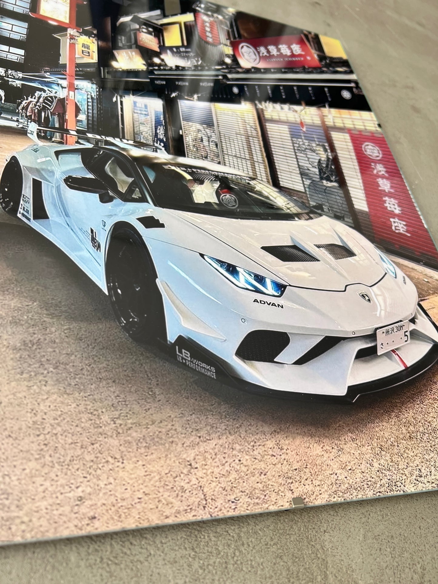 TOKIO HURACAN GLASS PRINT