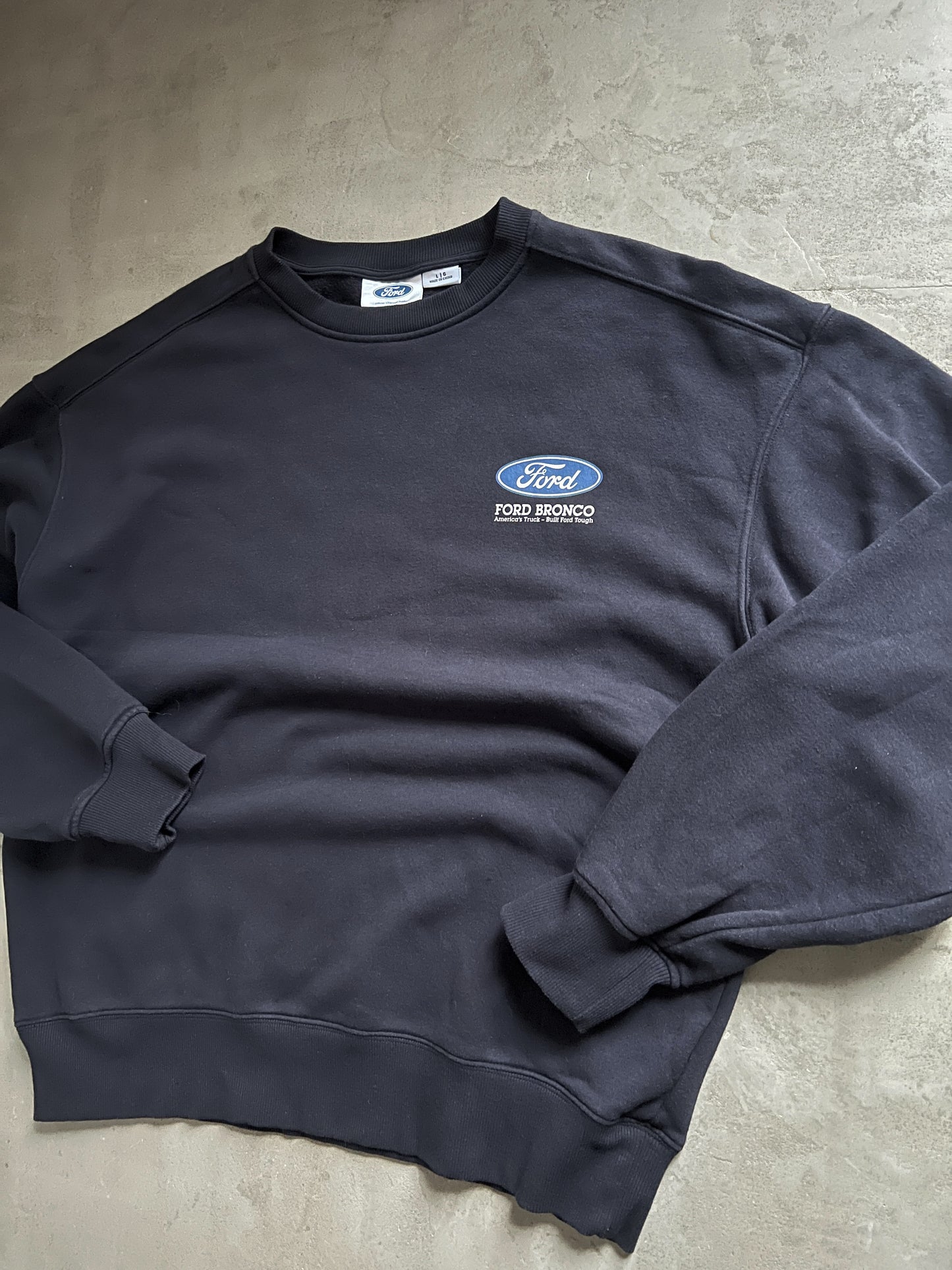 FADED BLACK FORD BRONCO SWEATER - 1990S - L