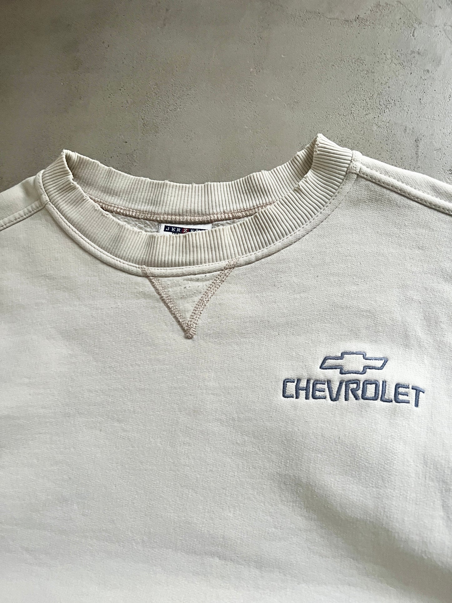 CREME CHEVROLET SWEATER - 1990S - M