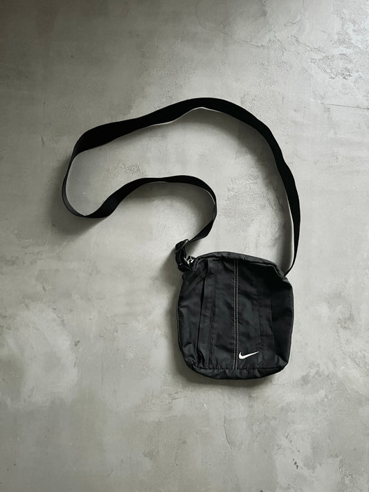 BLACK NIKE BAG - 2000S