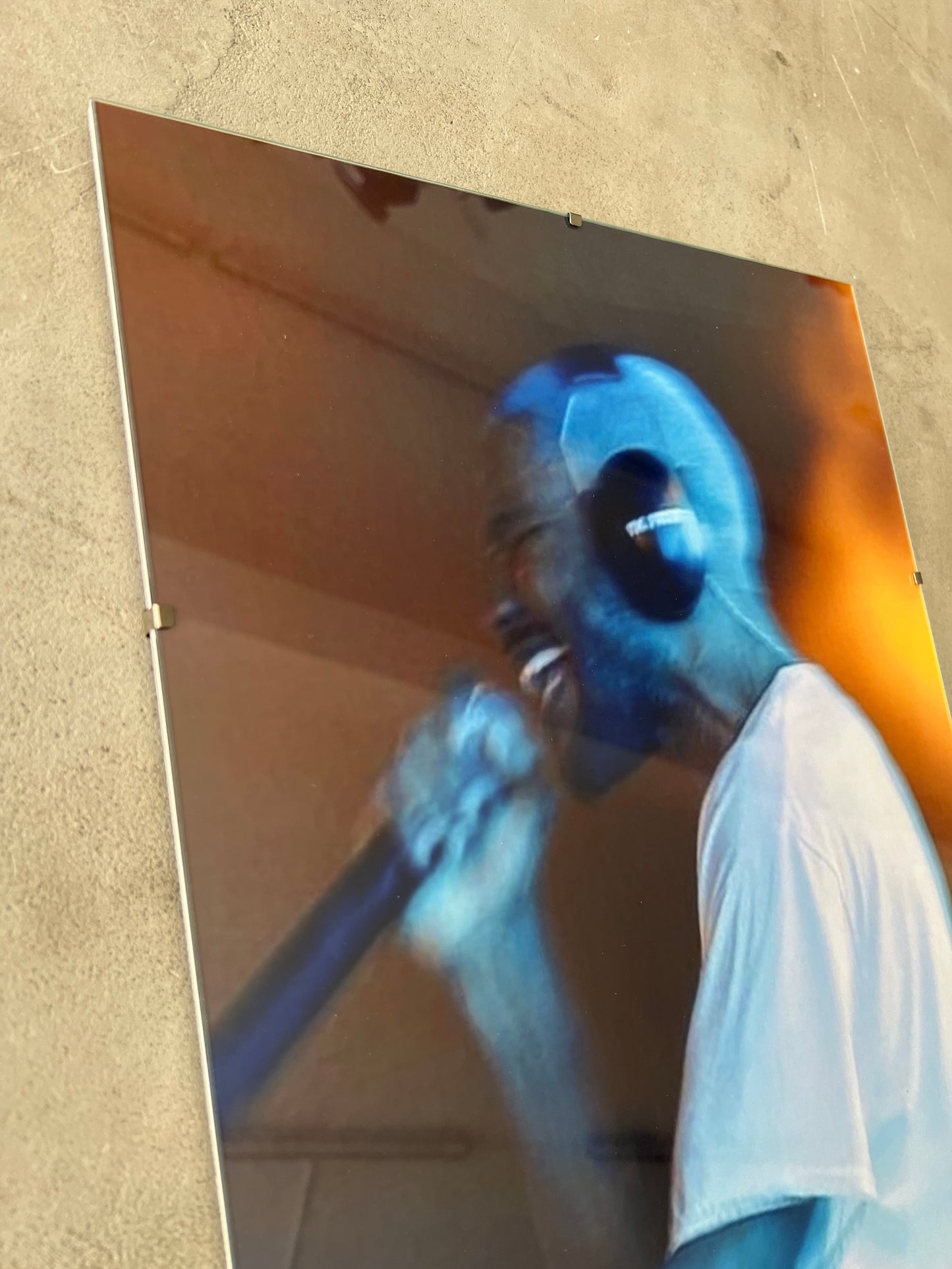 BLURRY FRANK OCEAN GLASS PRINT