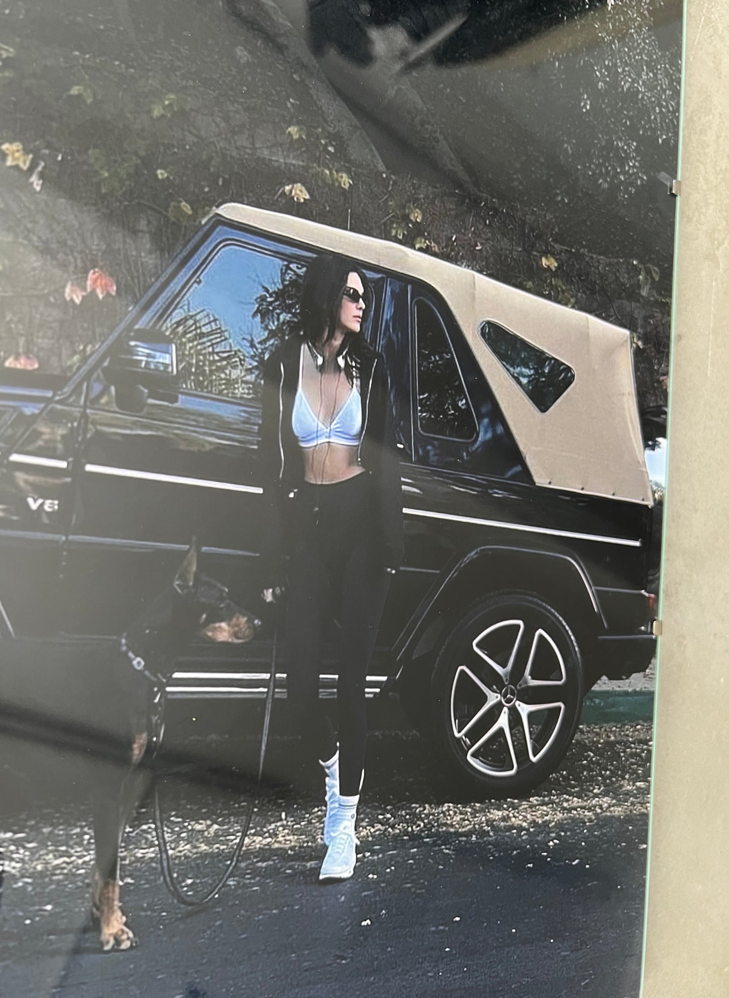 KENDALL JENNER G-CAB GLASS PRINT