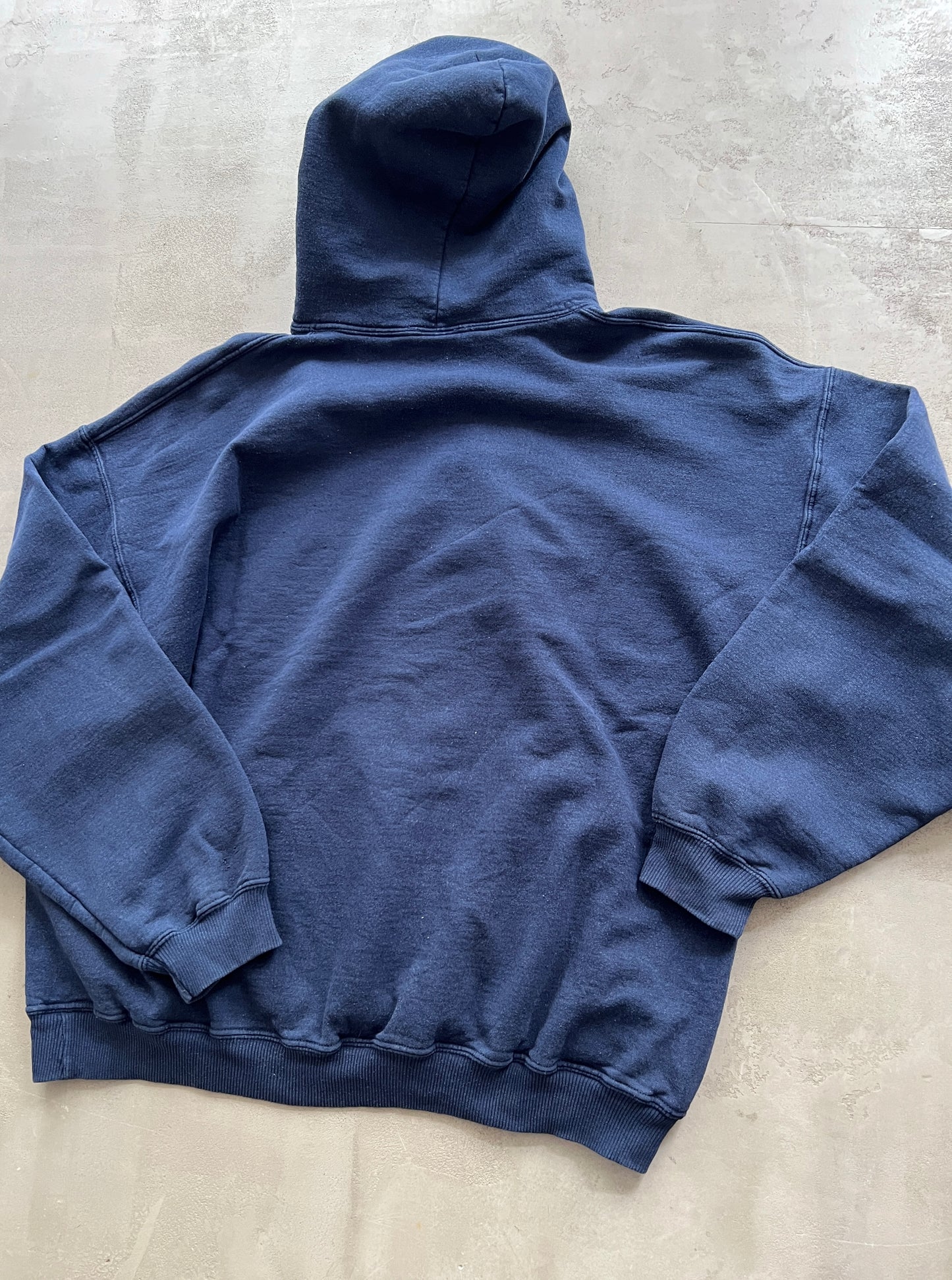 FADED NAVY YANKEES HOODIE - 1990S - L/XL