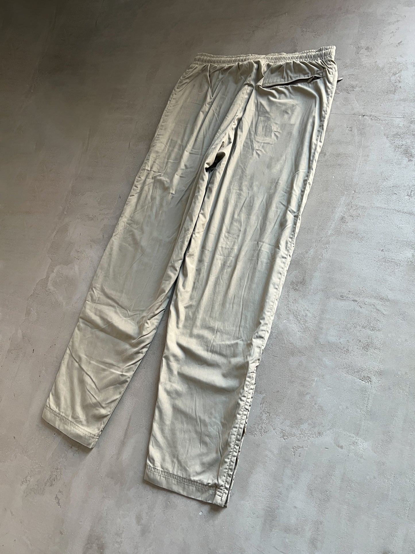 BEIGE NIKE TRACK PANTS - 2000S - M/S