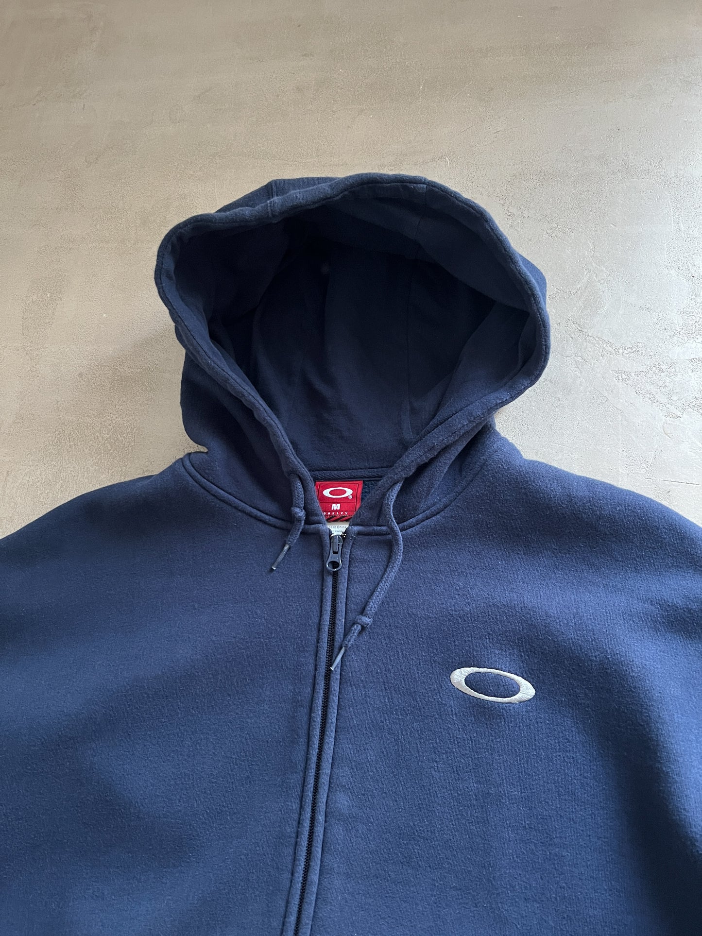 NAVY OAKLEY ZIP UP HOODIE - 1990S - L