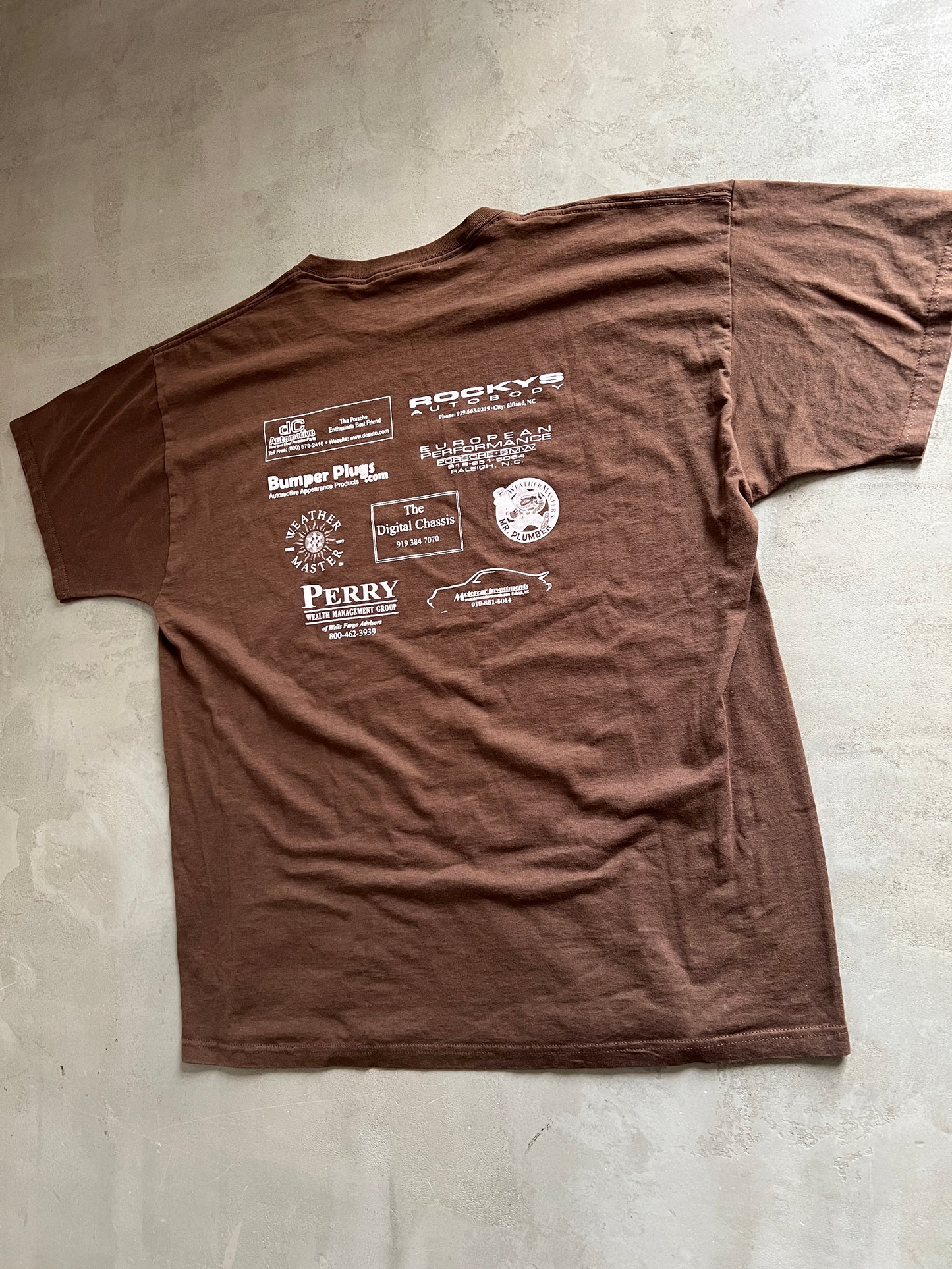 MOCHA PORSCHE X OKTOBERFEST TEE - 2000S - XL/L