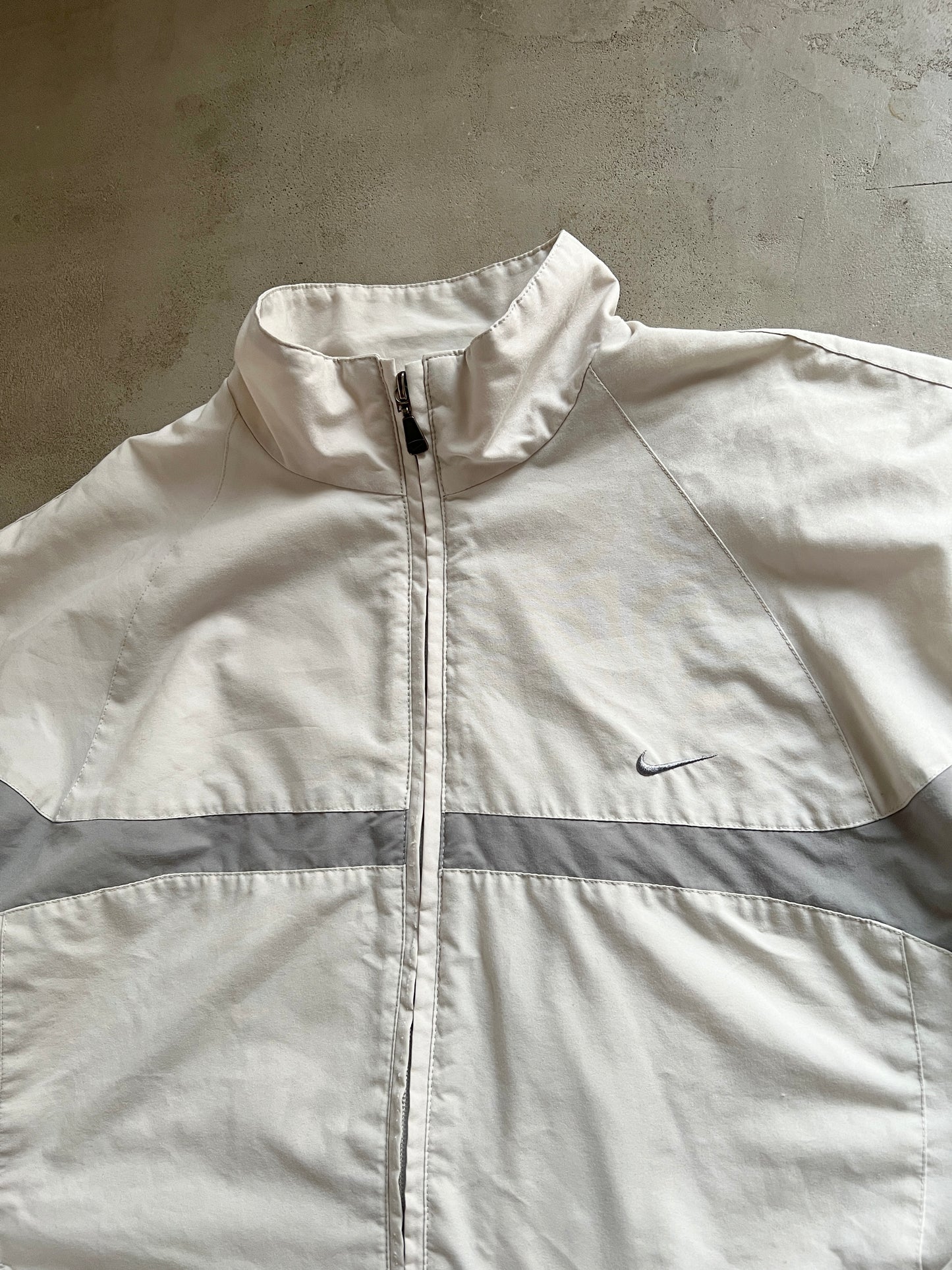 CREME/GREY NIKE TRACK JACKET - 2000S - L/XL