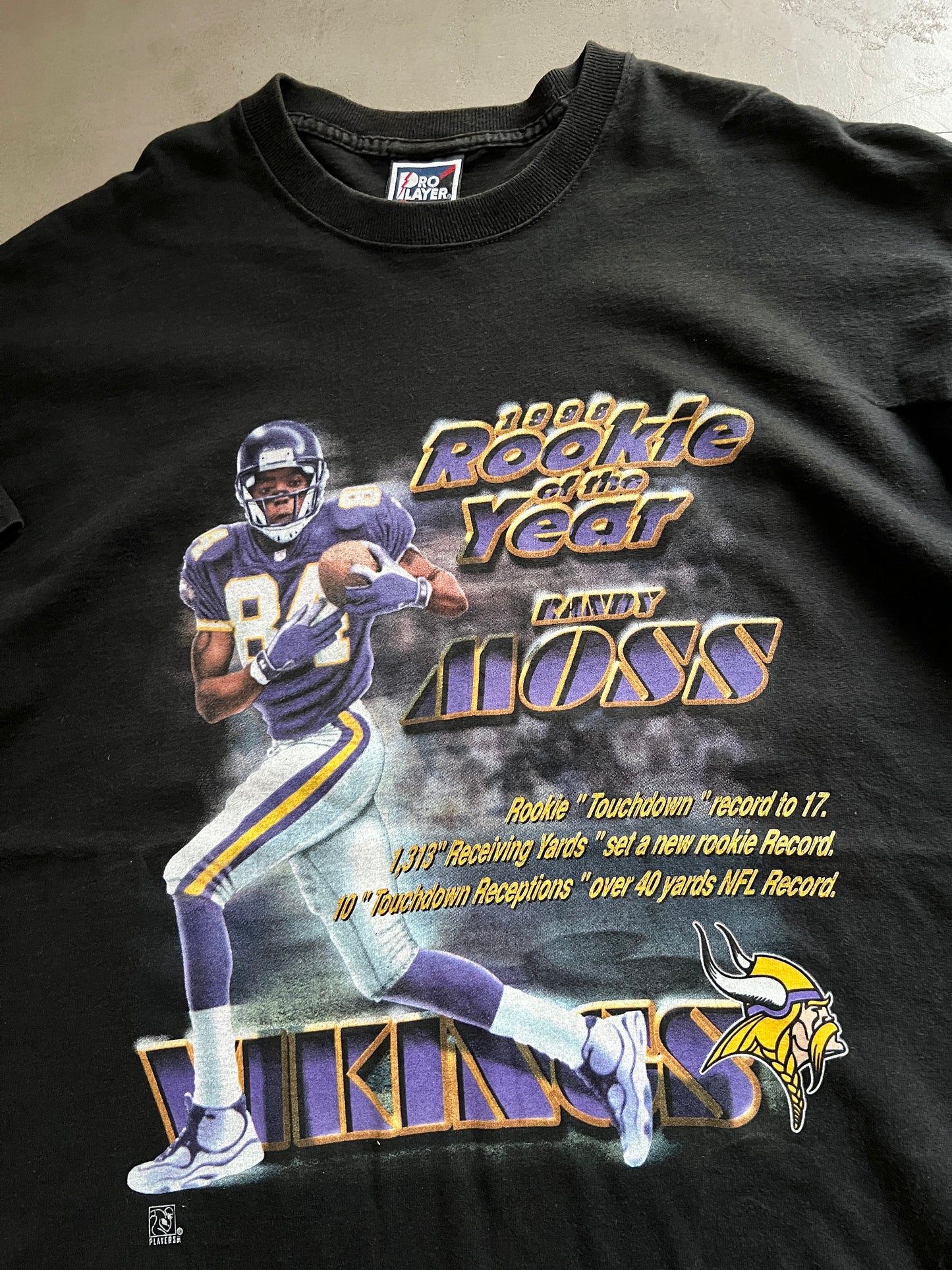 BLACK RANDY MOSS FOOTBALL TEE - 1990S - L