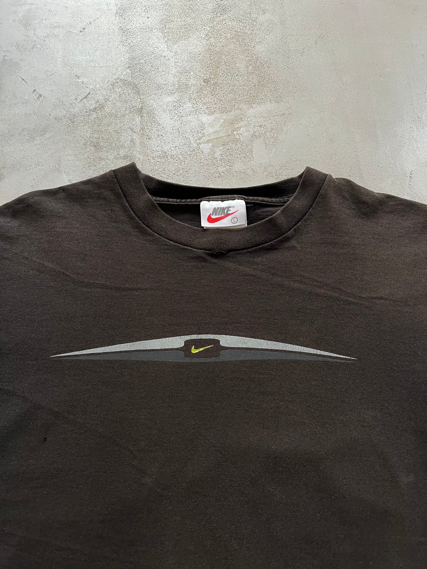 FADED BLACK/BROWN NIKE TEE - 1990S