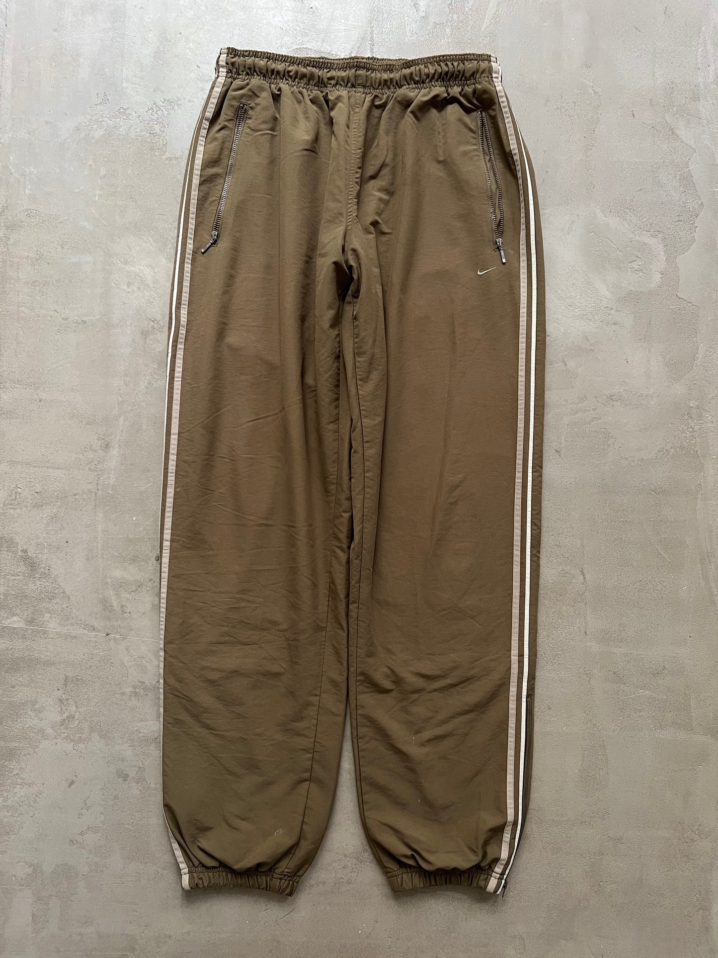 BEIGE/KHAKI NIKE TRACK PANTS - 2000S