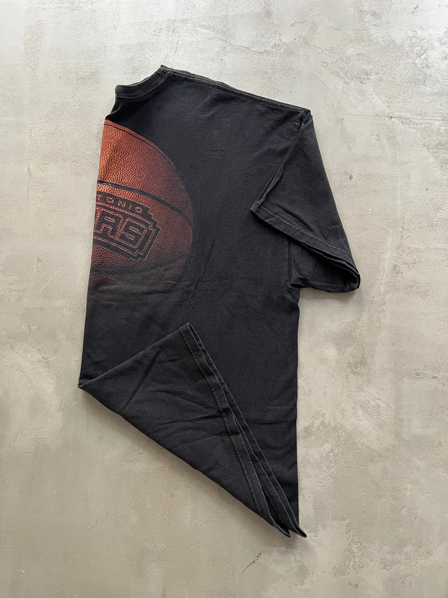 FADED BLACK SPURS BASKETBALL TEE - 2000S - XXL