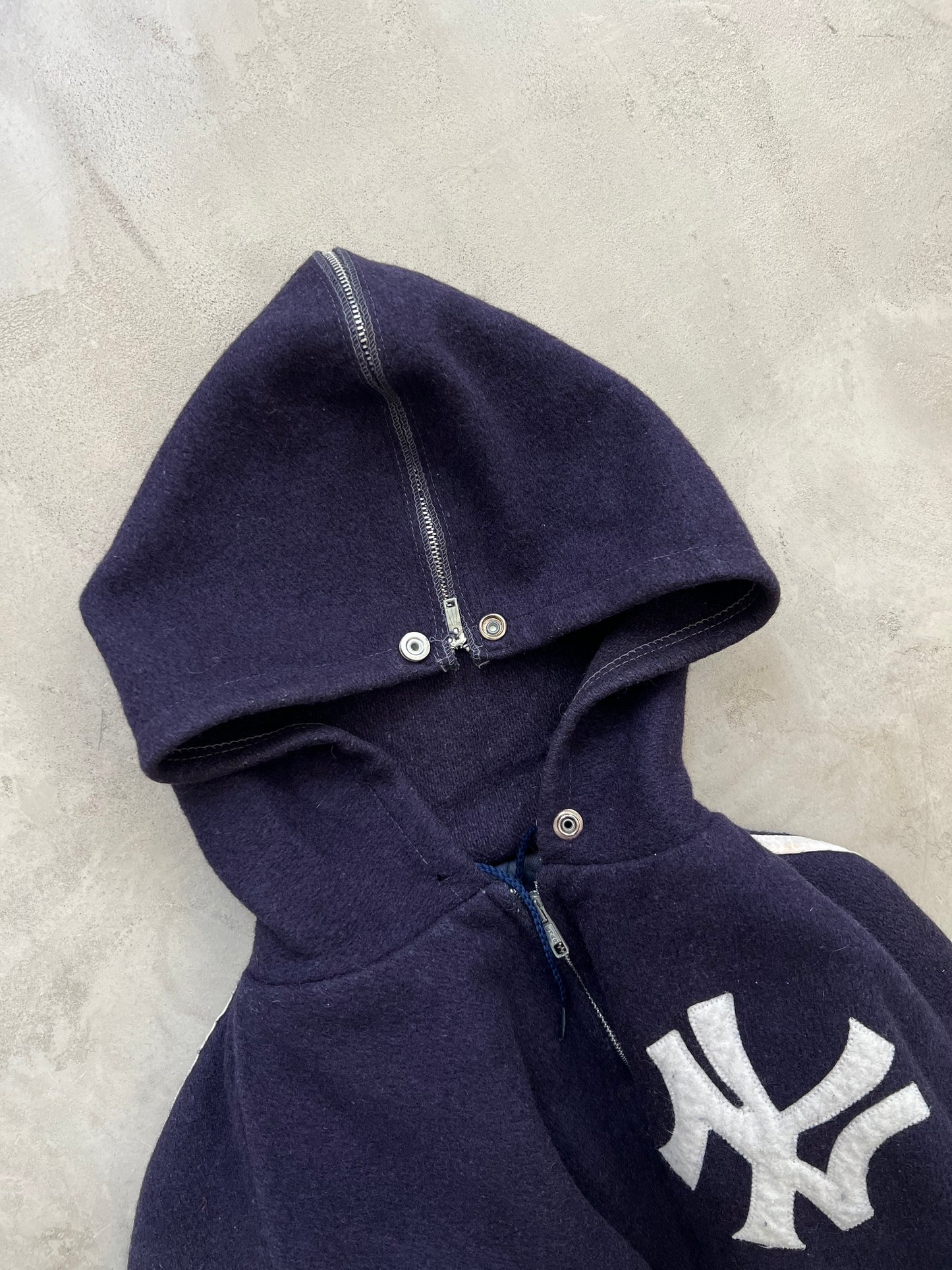 NAVY YANKEES ZIP UP WOOL HOODIE - 1990S