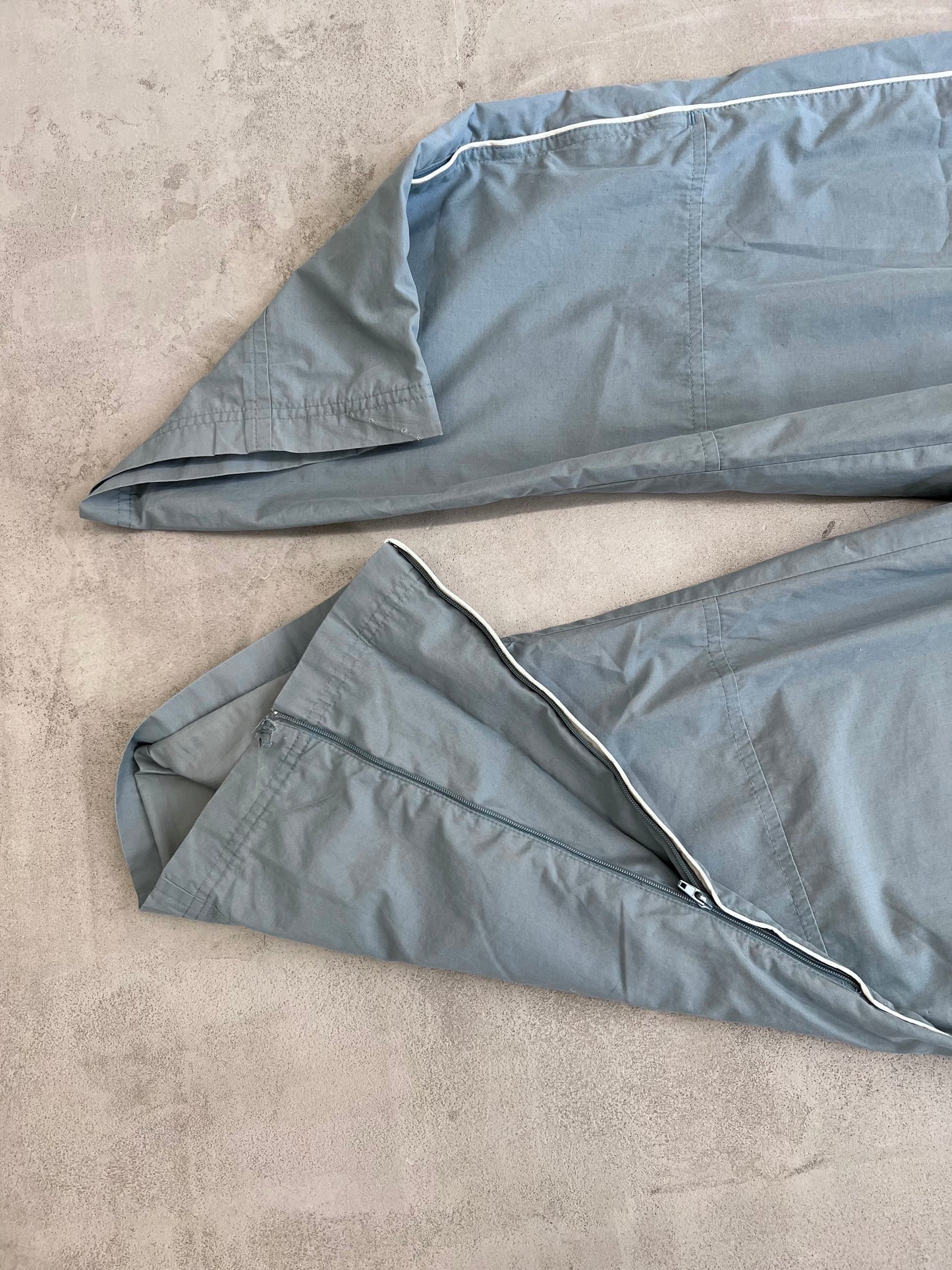 SLATE BLUE NIKE TRACKPANTS - 2000S