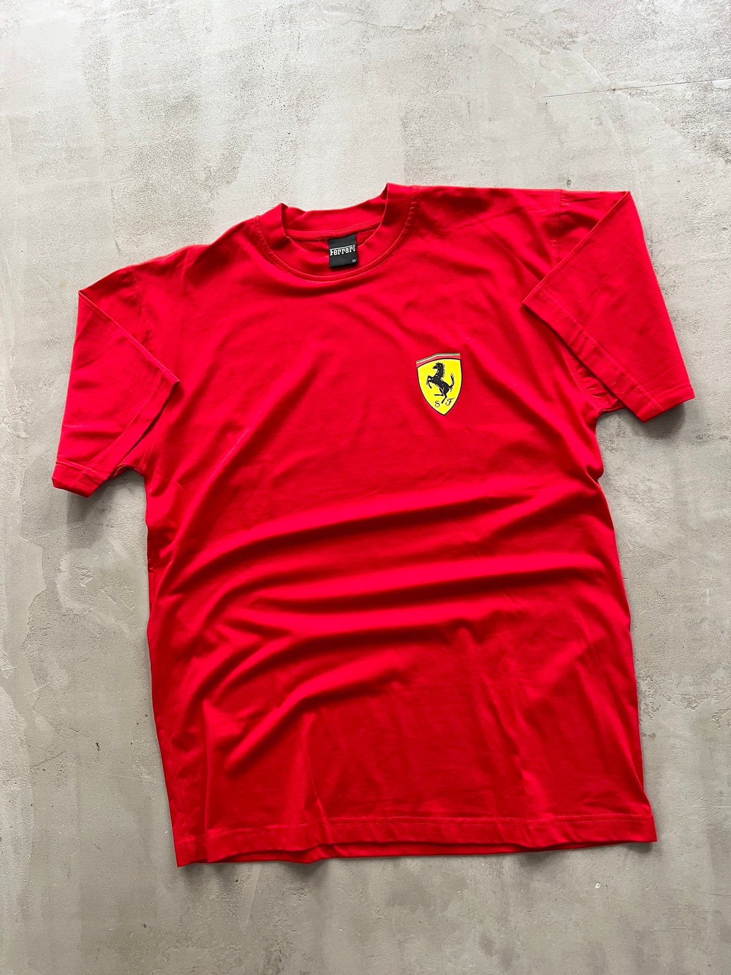 RED FERRARI TEE - 1990S - XL