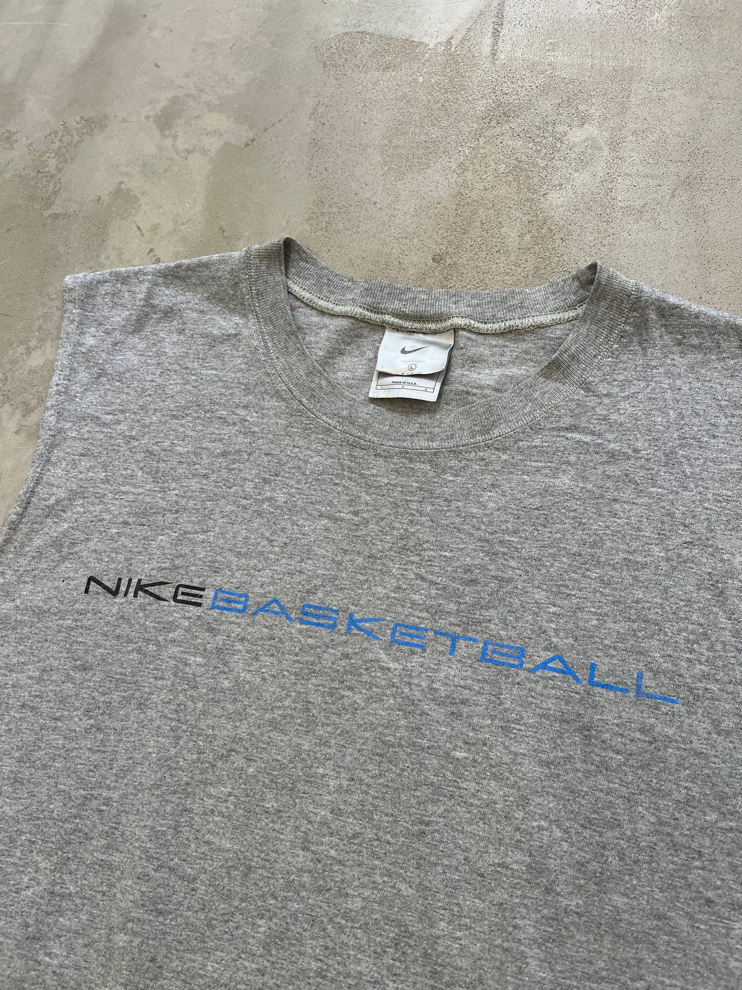 GREY NIKE BASKETBALL TANKTOP - 1990S - XL