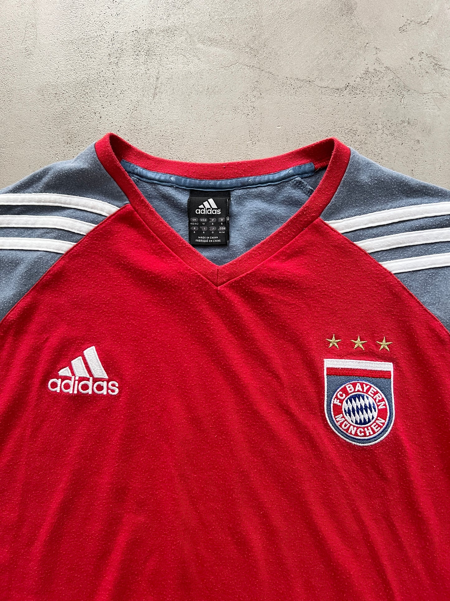 RED/GREY BAYERN MUNICH TEE - 2000S - XL