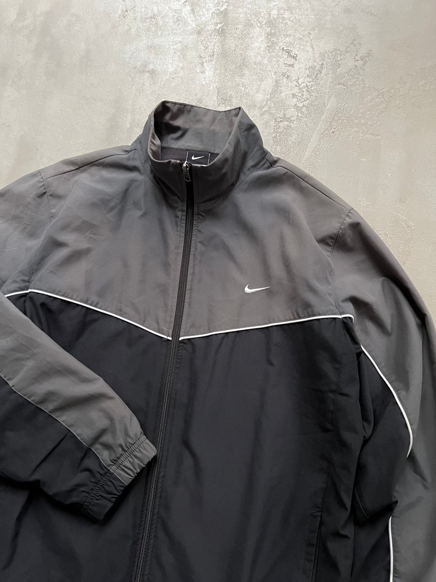 FADED BLACK/GREY NIKE TRACK JACKET - 2000S - L