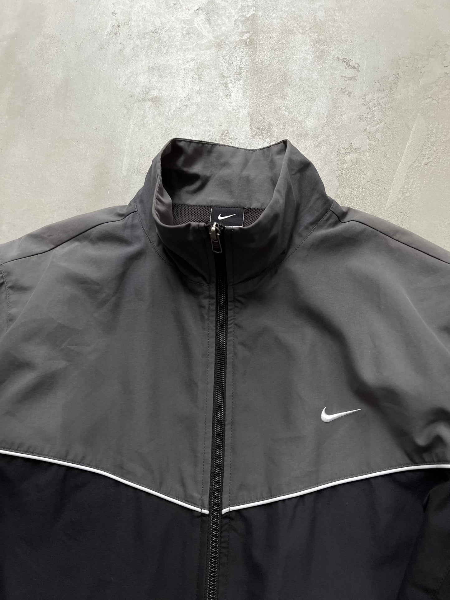 FADED BLACK/GREY NIKE TRACK JACKET - 2000S - L