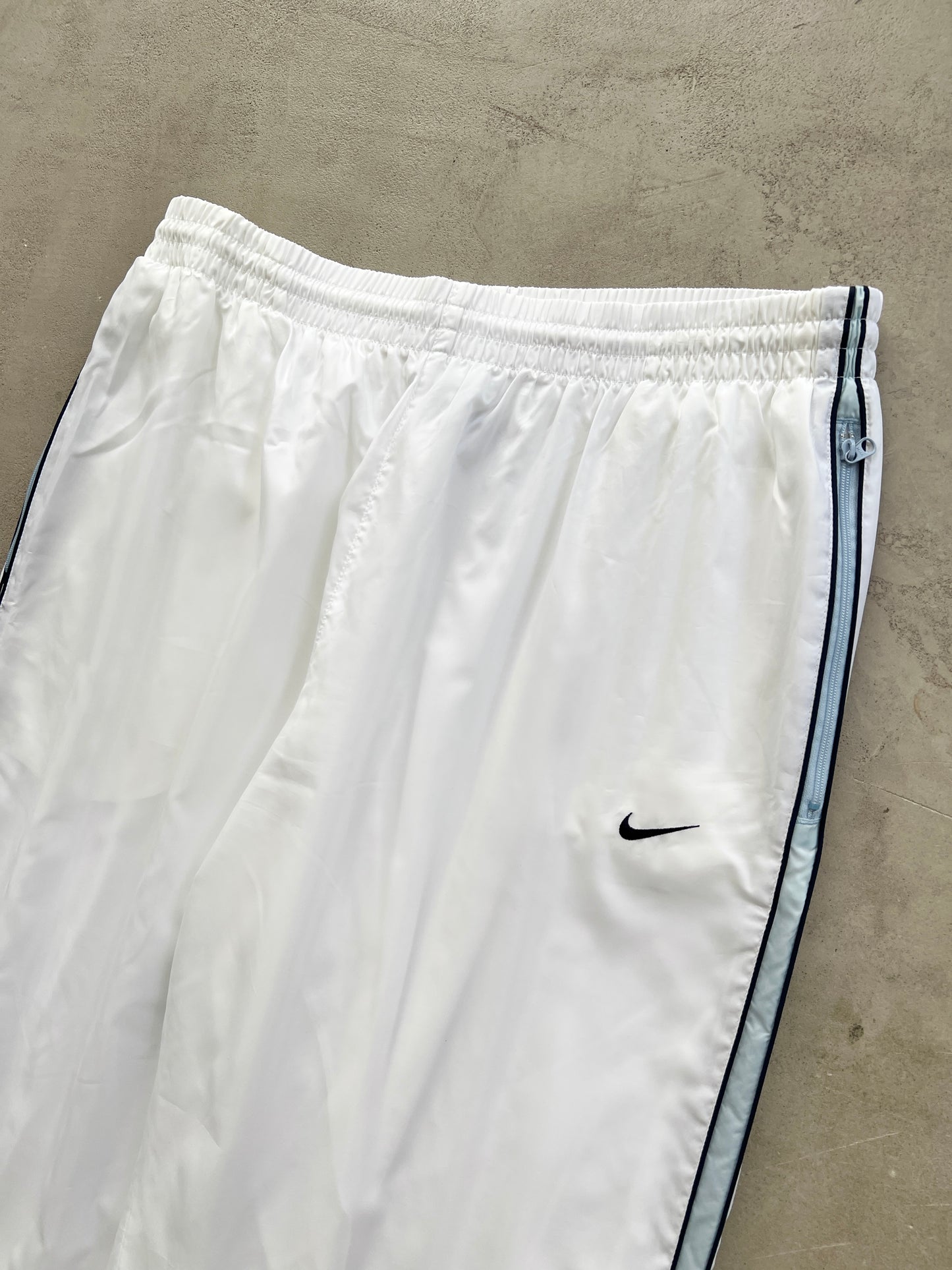 WHITE/BABY BLUE NIKE TRACK PANTS - 2000S - XL