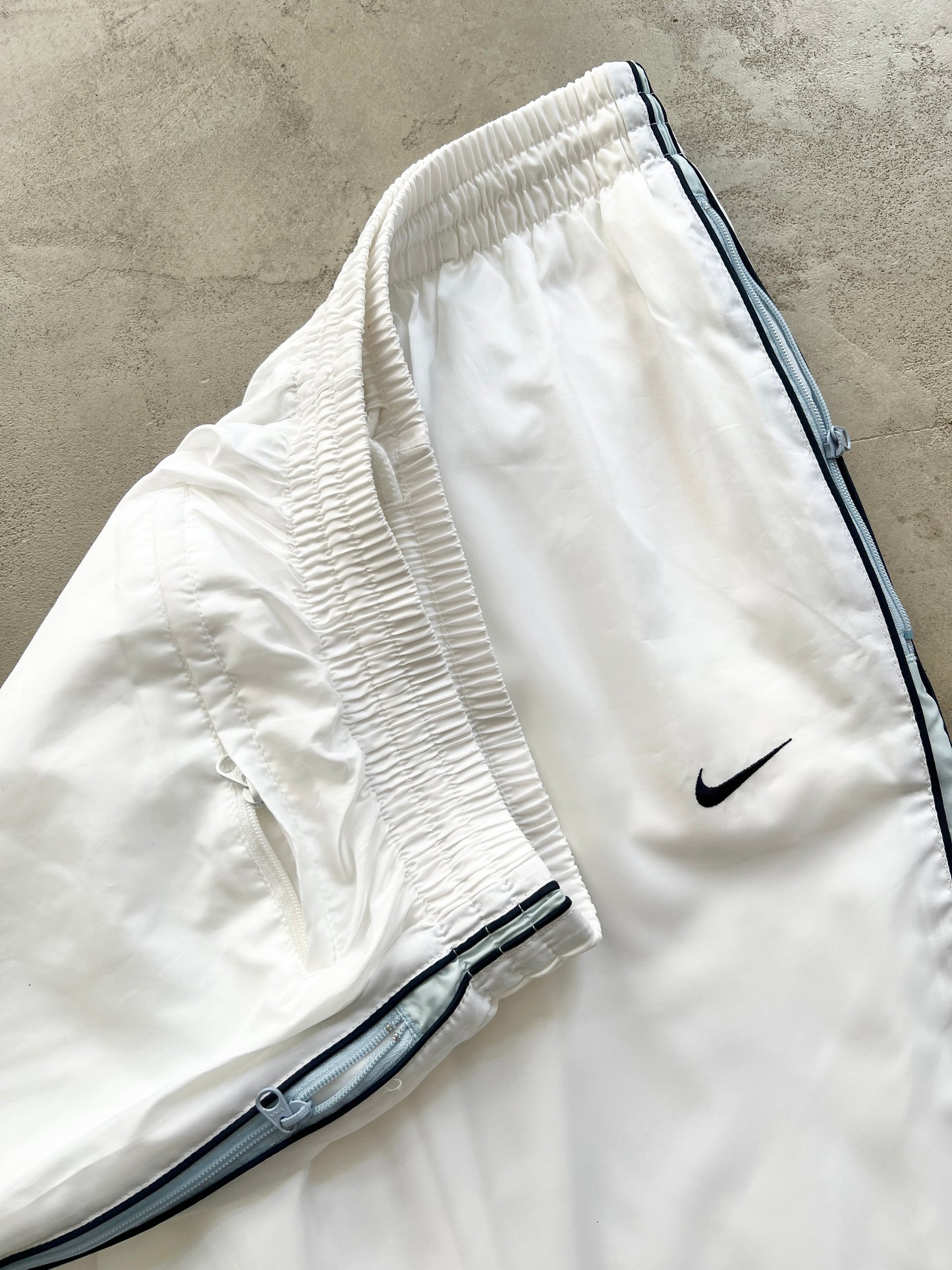 WHITE/BABY BLUE NIKE TRACK PANTS - 2000S - XL