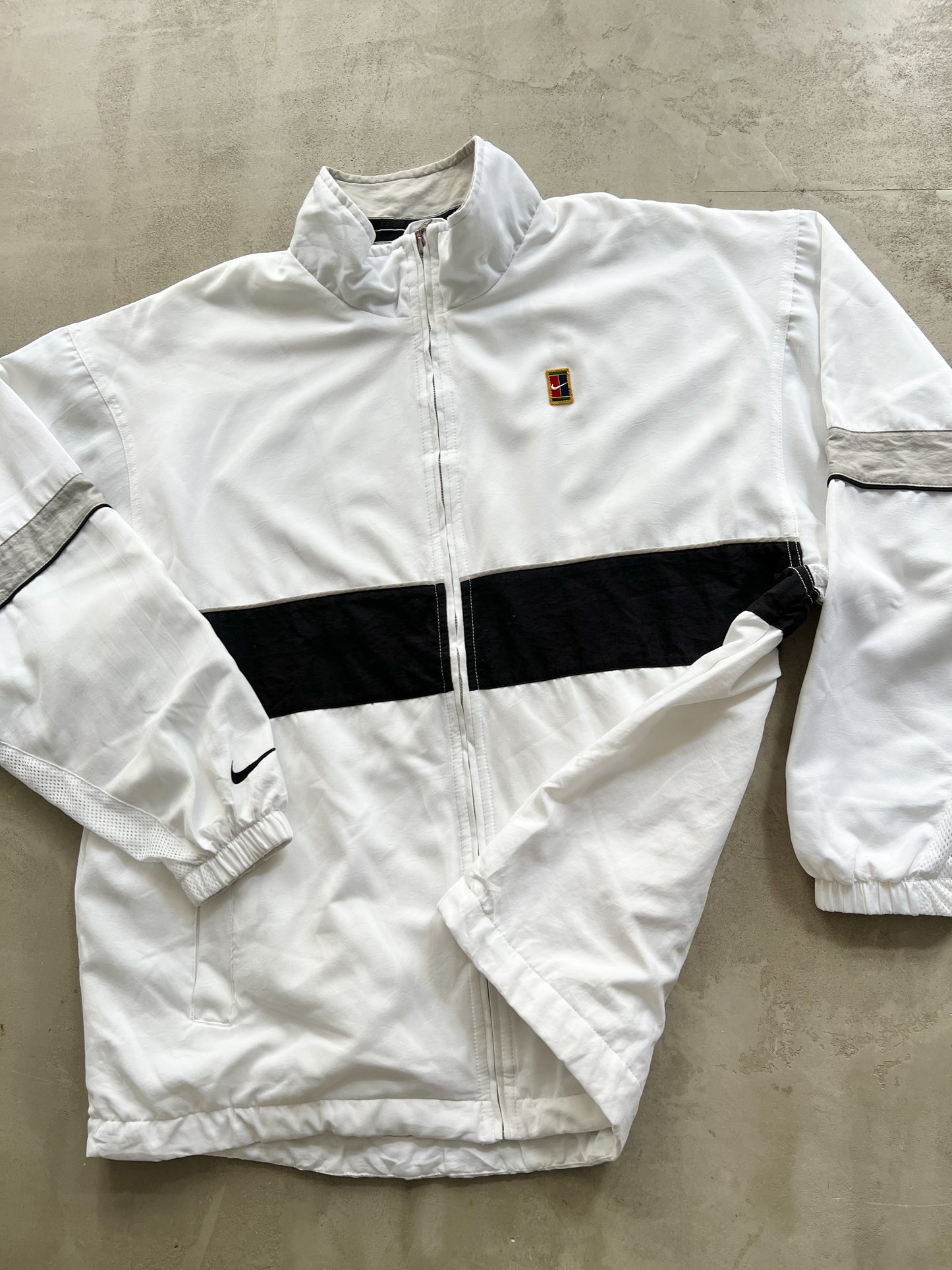 WHITE NIKE COURT TRACK JACKET - 2000S -XXL