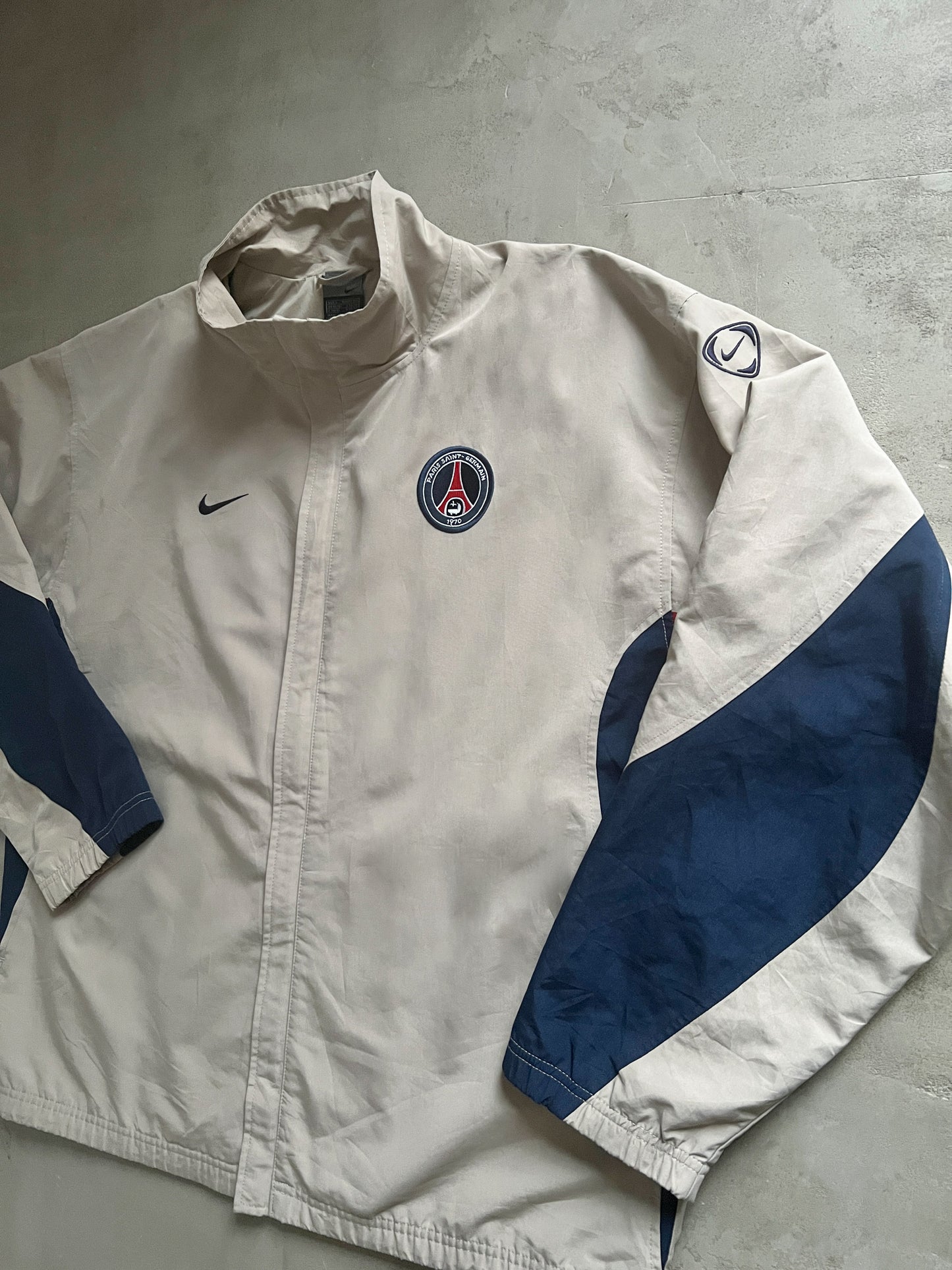 BEIGE/NAVY PSG NIKE TRACK JACKET - 2000S - XL