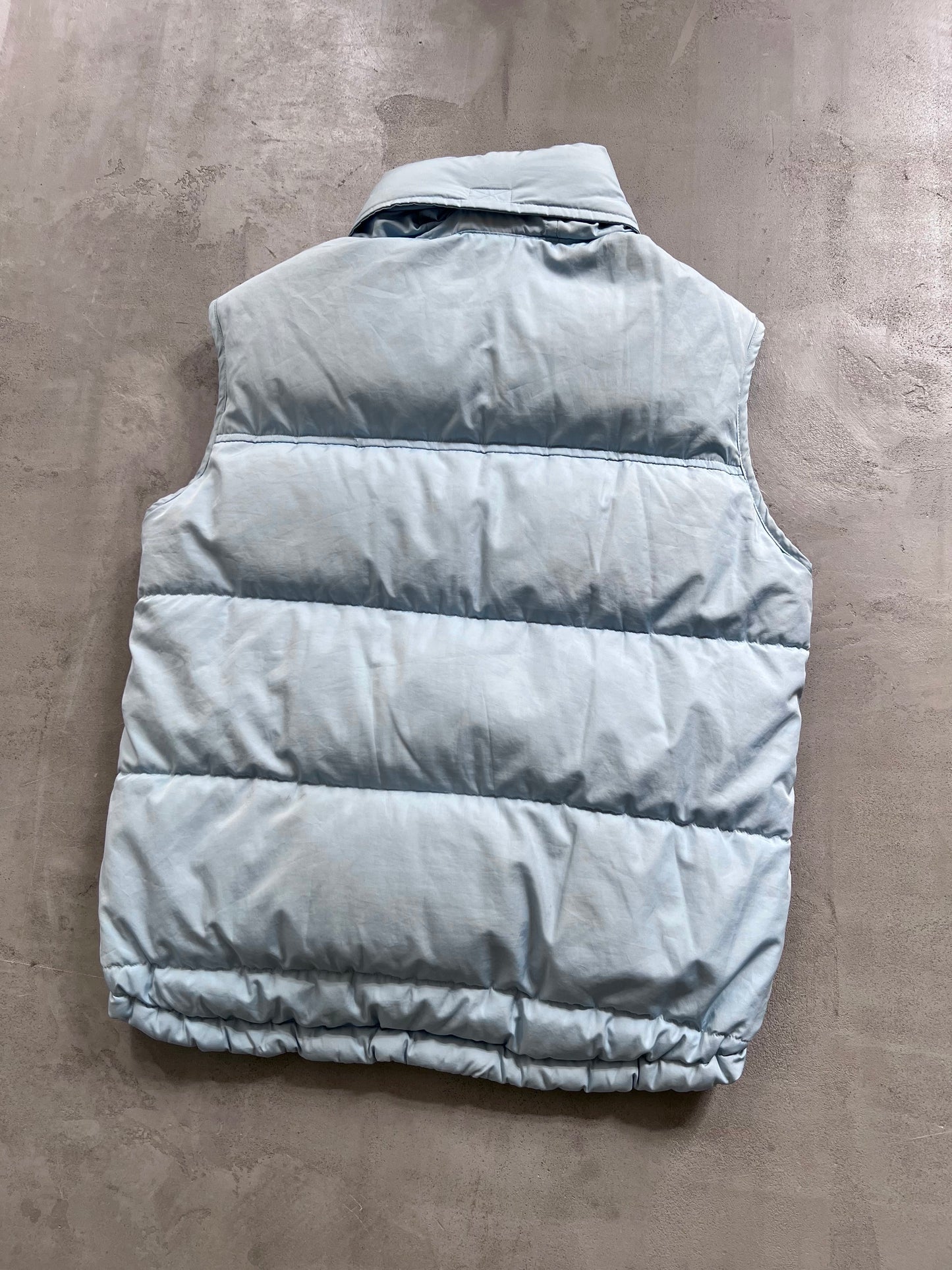 BABY BLUE NIKE PUFFER VEST - 2000S - M/S