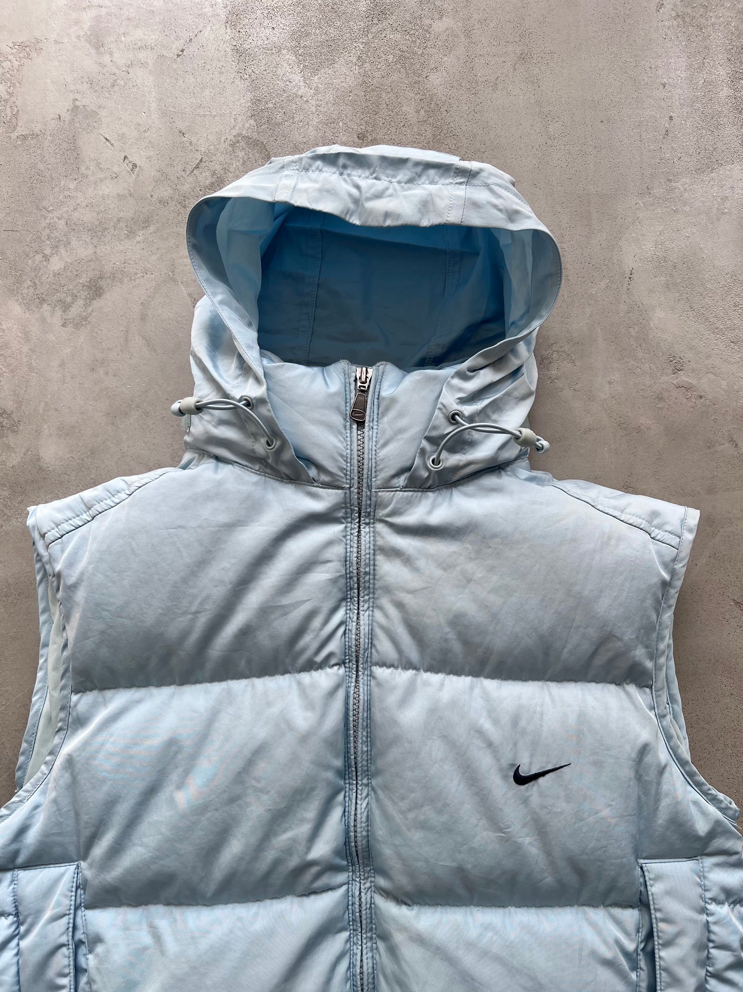 BABY BLUE NIKE PUFFER VEST - 2000S - M/S