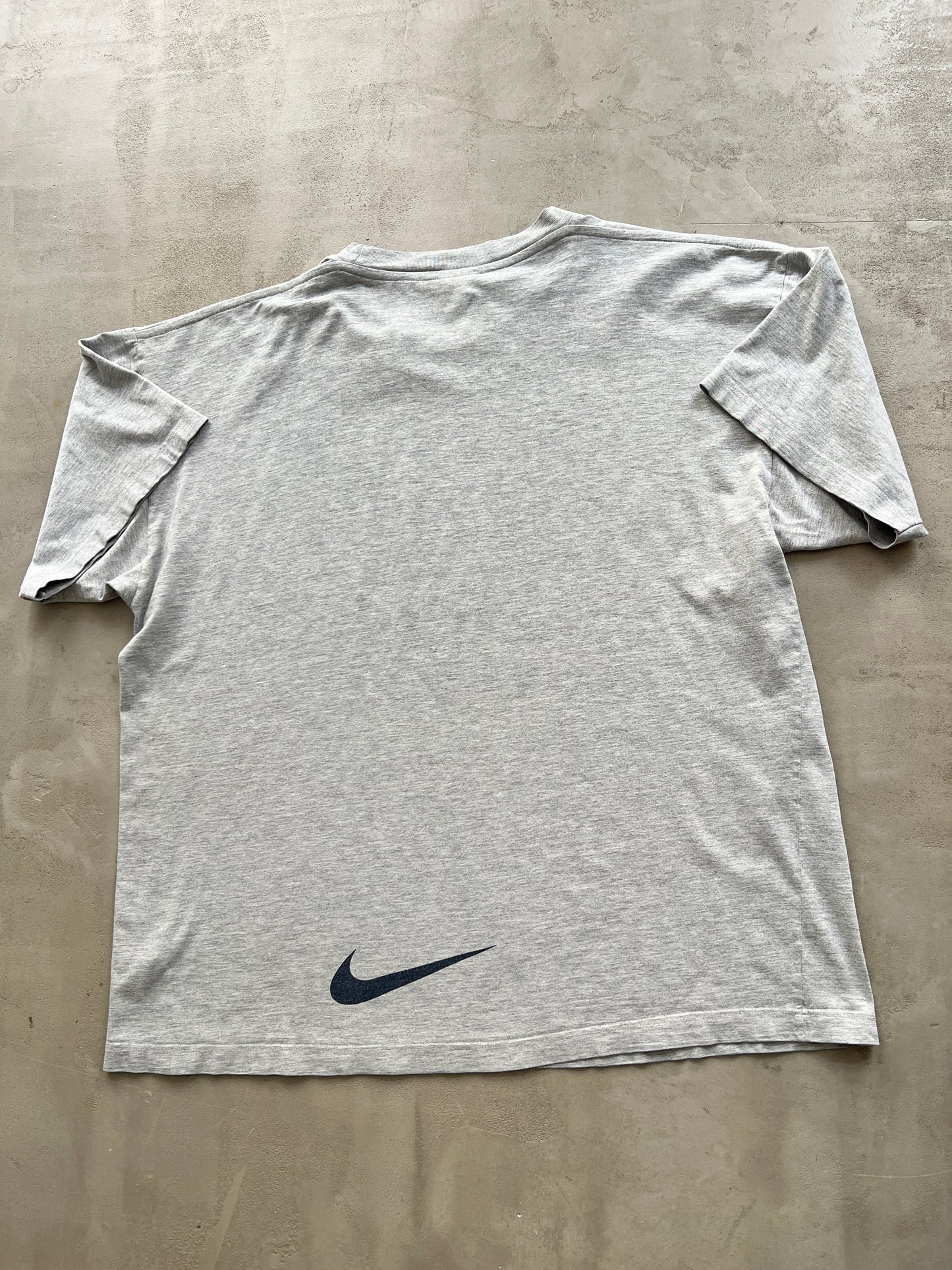 GREY NIKE FOOTBALL TEE - 1990S - XXL/XL