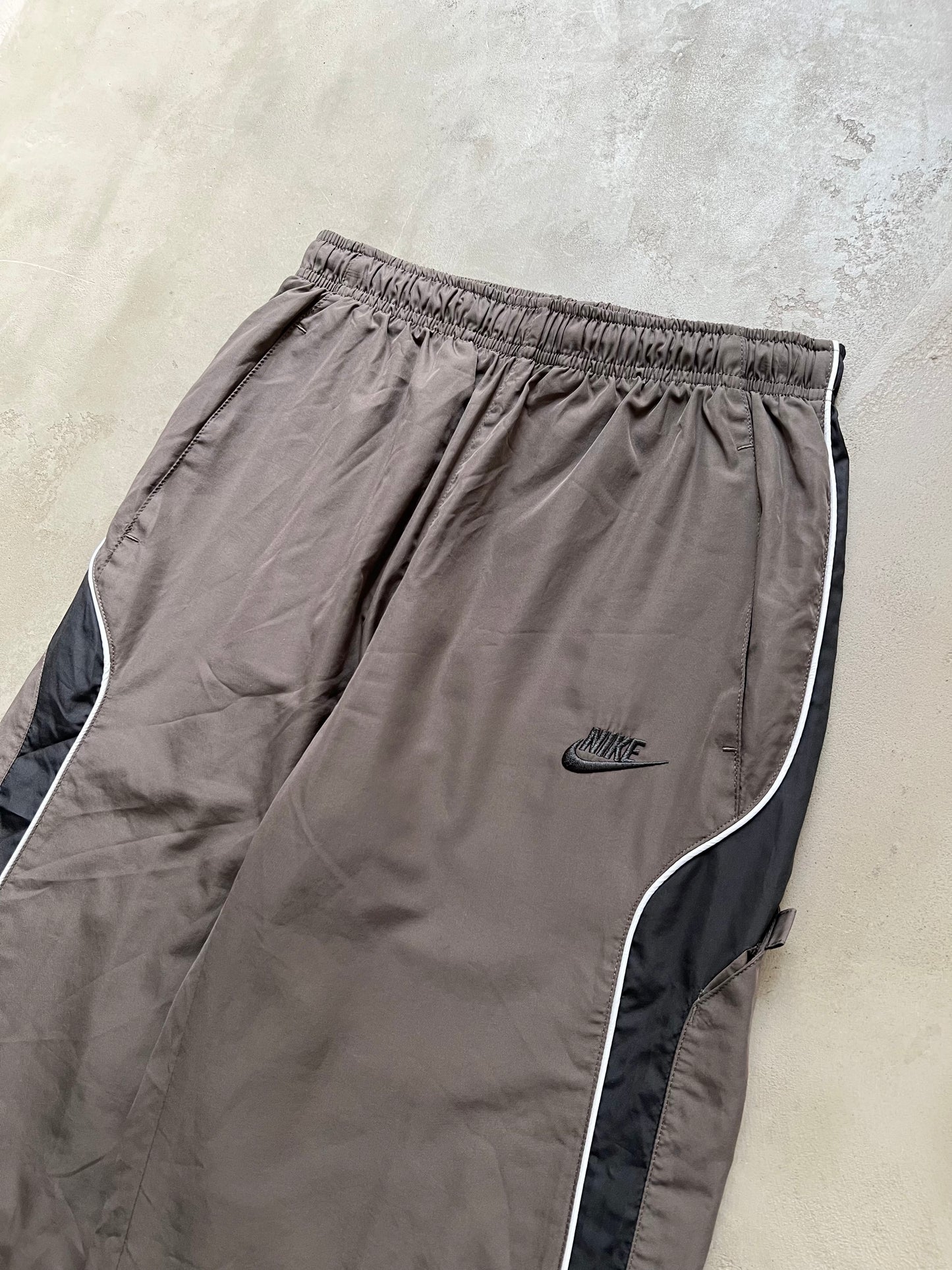 MOCHA/BLACK NIKE TRACK PANTS - 2000S - S/XS