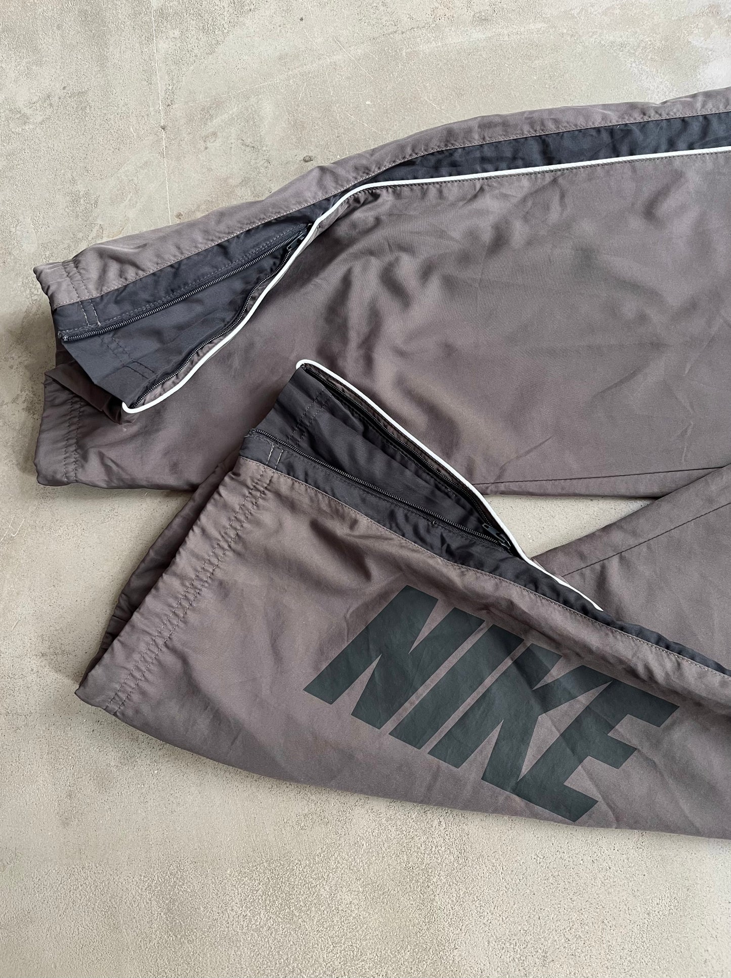 MOCHA/BLACK NIKE TRACK PANTS - 2000S - S/XS