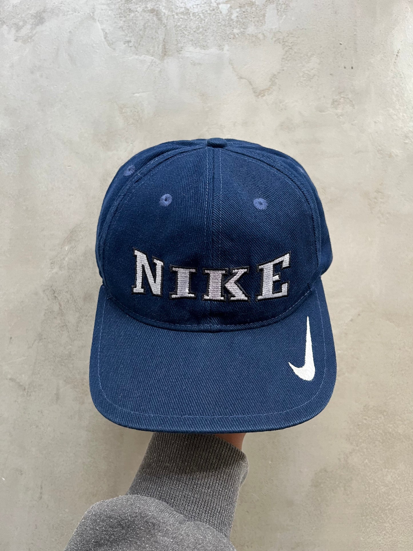 NAVY NIKE SPELLOUT CAP - 1990S