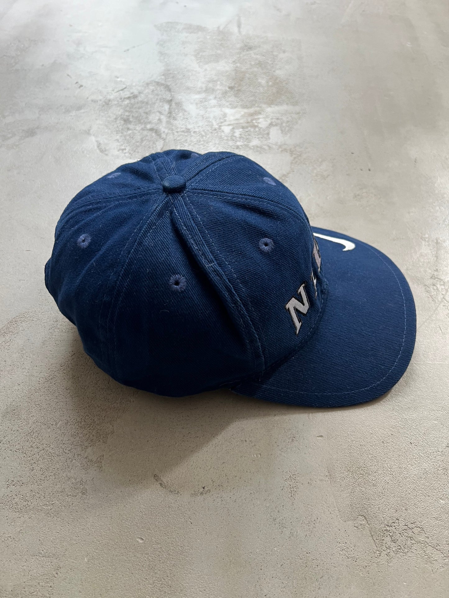 NAVY NIKE SPELLOUT CAP - 1990S