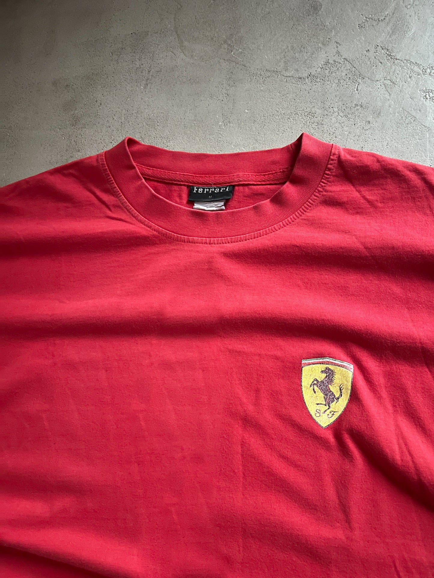 RED FERRARI RACING TEE - 1990S - L