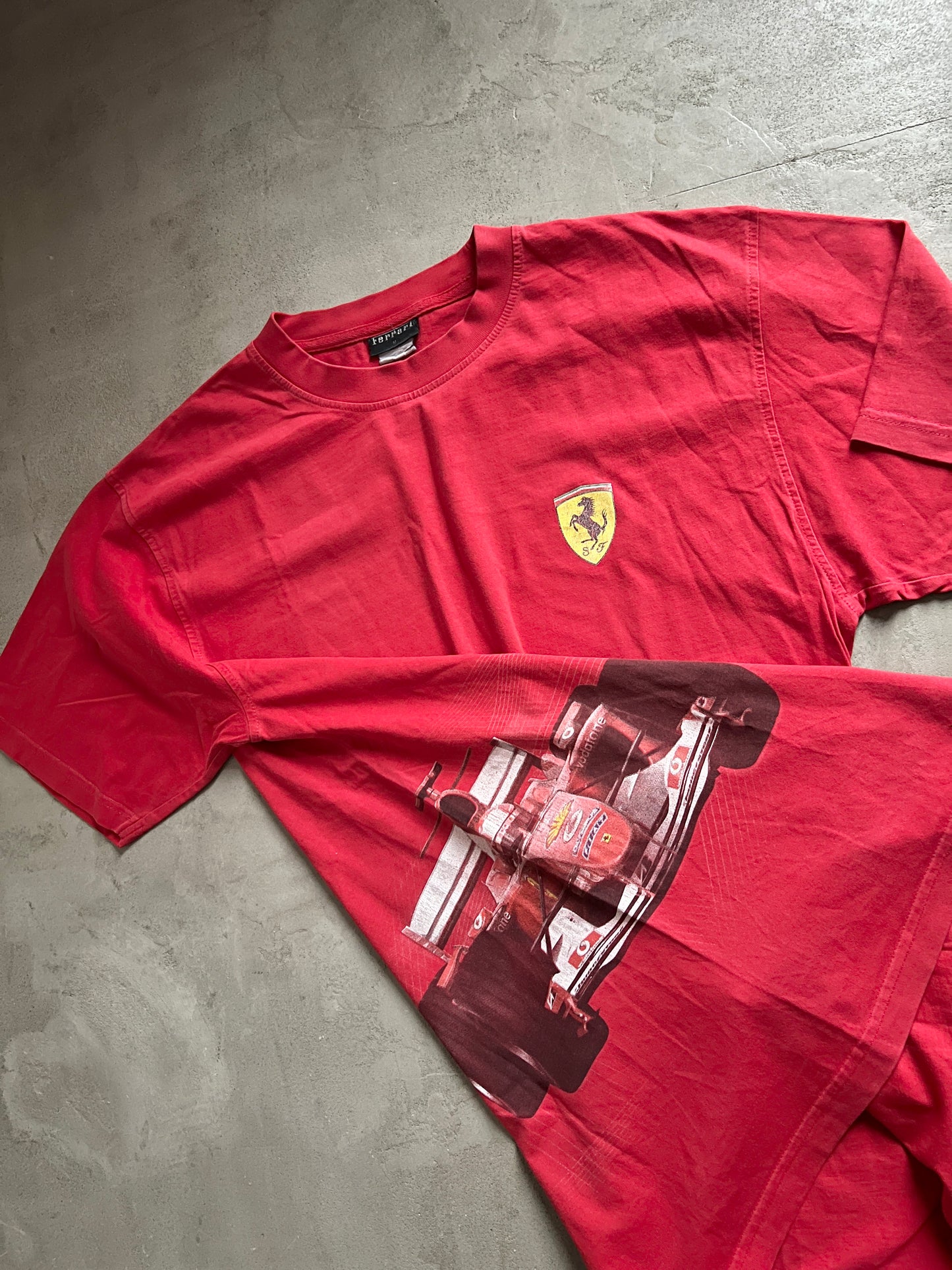 RED FERRARI RACING TEE - 1990S - L