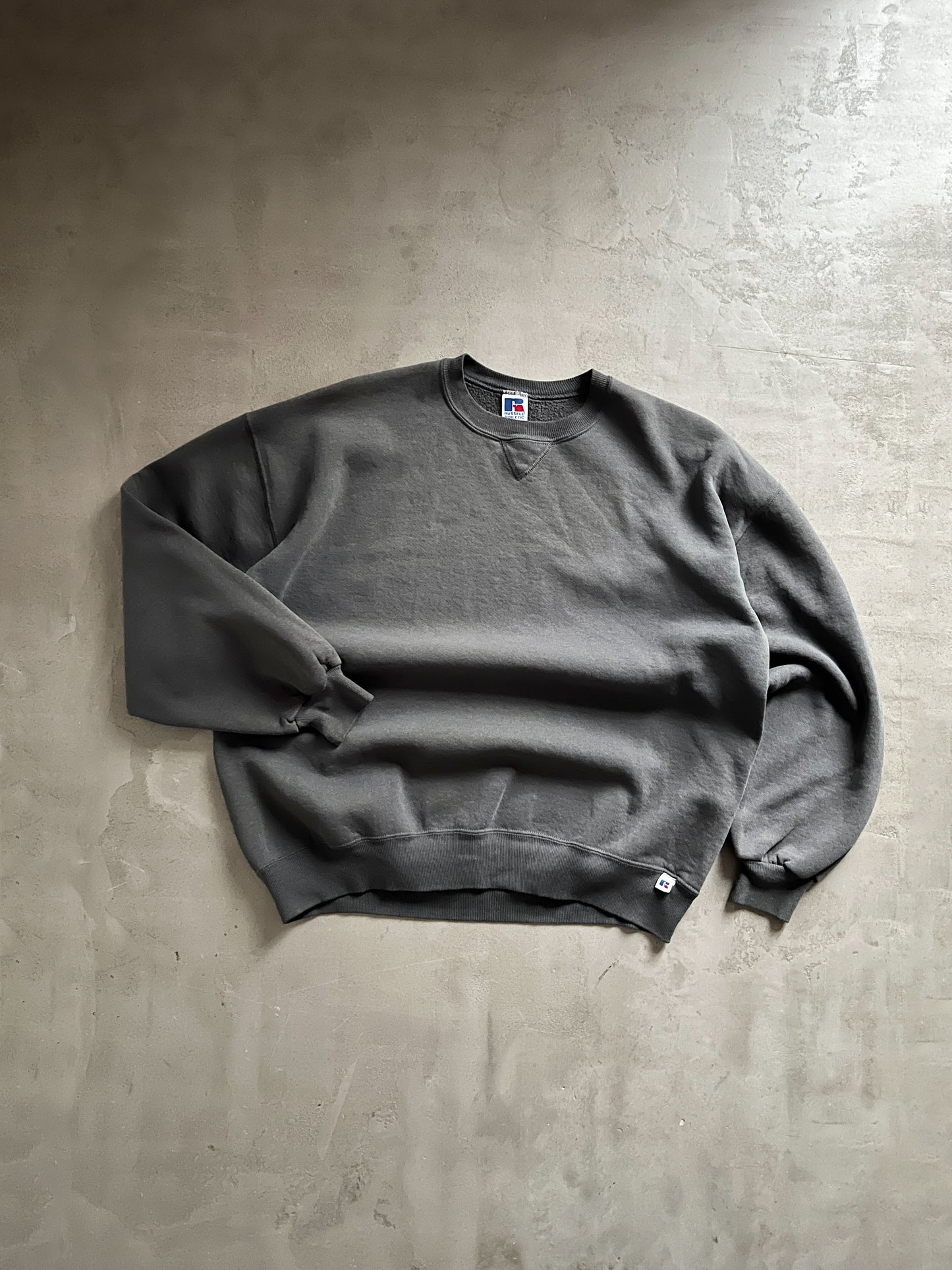 GREY RUSSELL SWEATER - 1990S - L