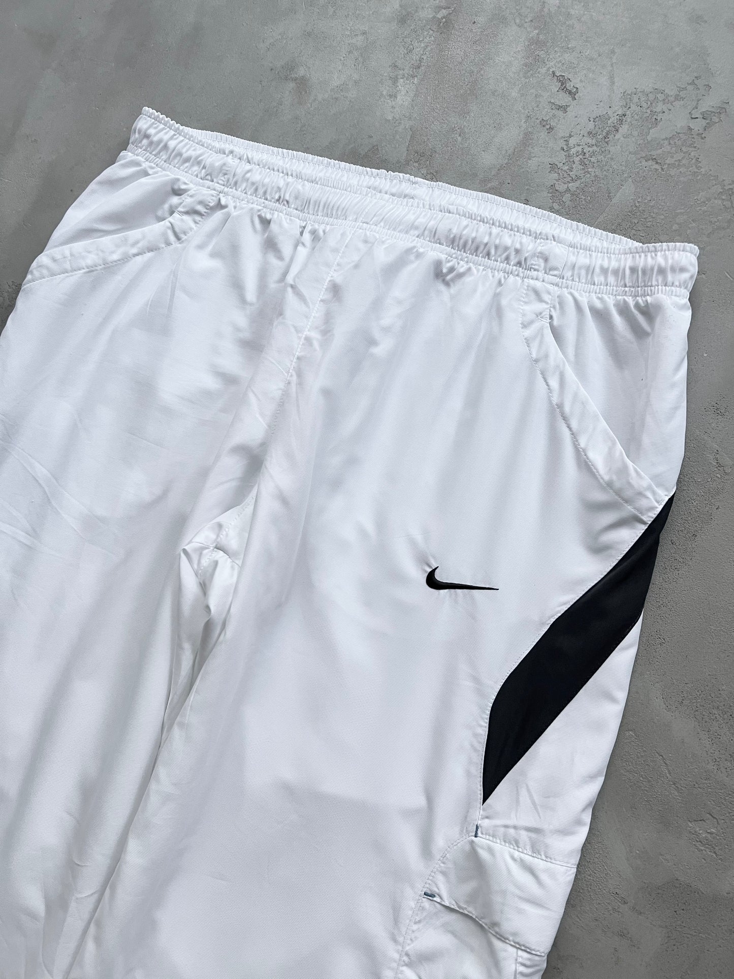 WHITE/BLACK NIKE TRACK PANTS - 2000S - XL