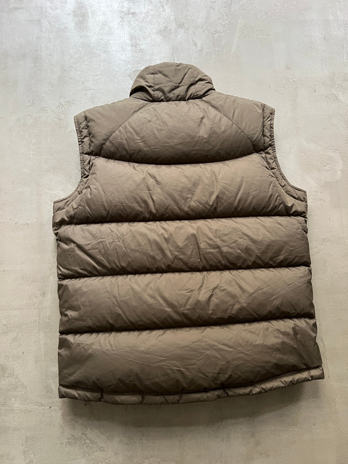 KHAKI/OLIVE NIKE PUFFER VEST - 2000S - L