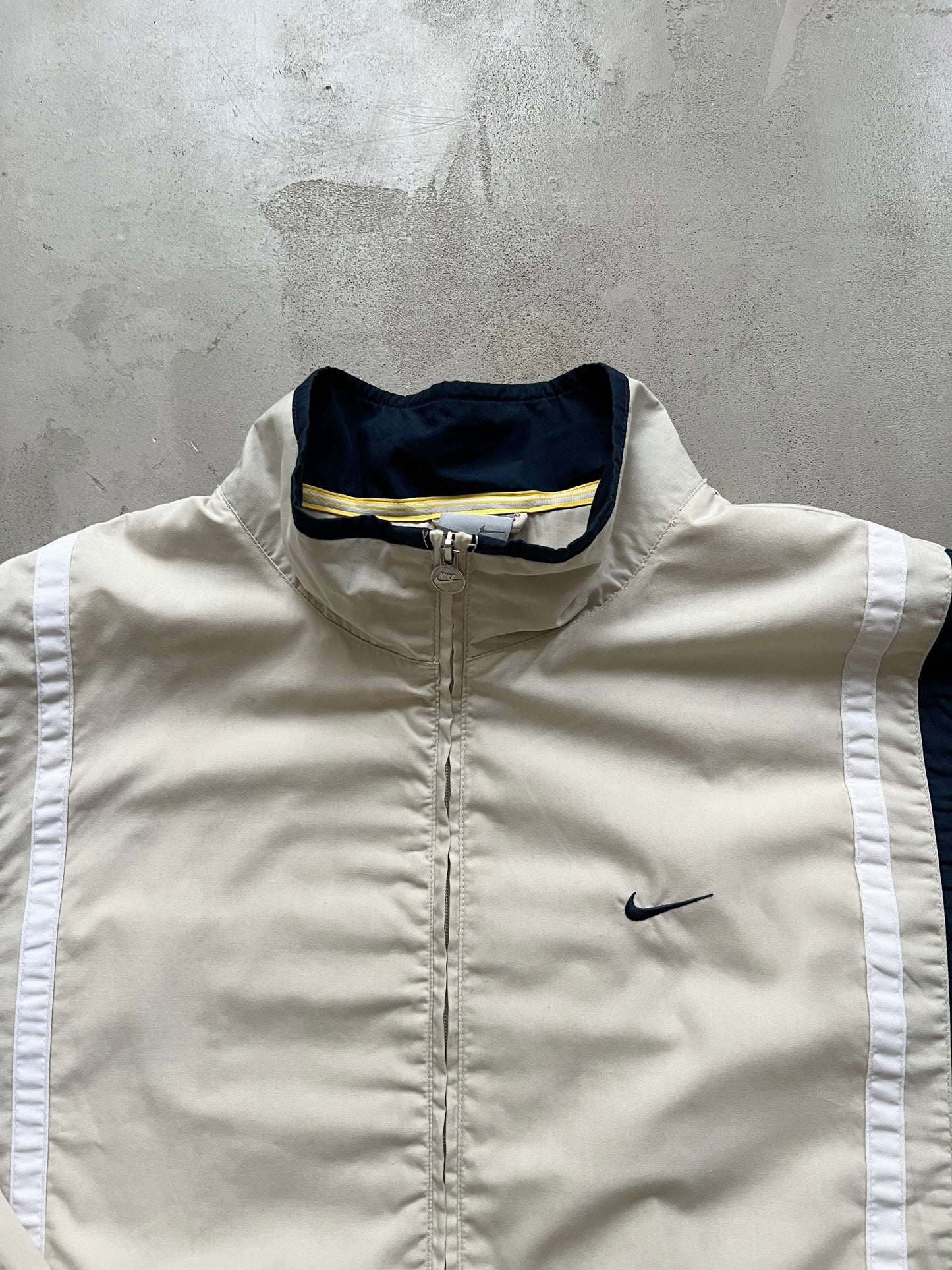 LIGHT BEIGE/NAVY NIKE TRACK JACKET - 2000S - XL