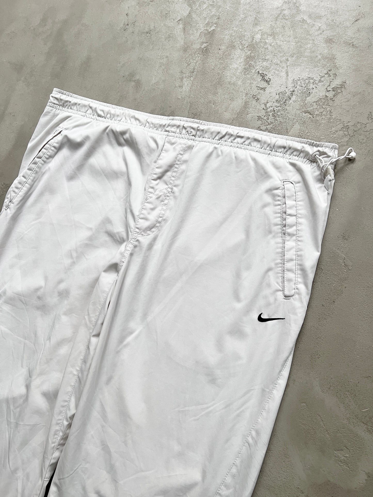 WHITE NIKE TRACK PANTS - 2000S