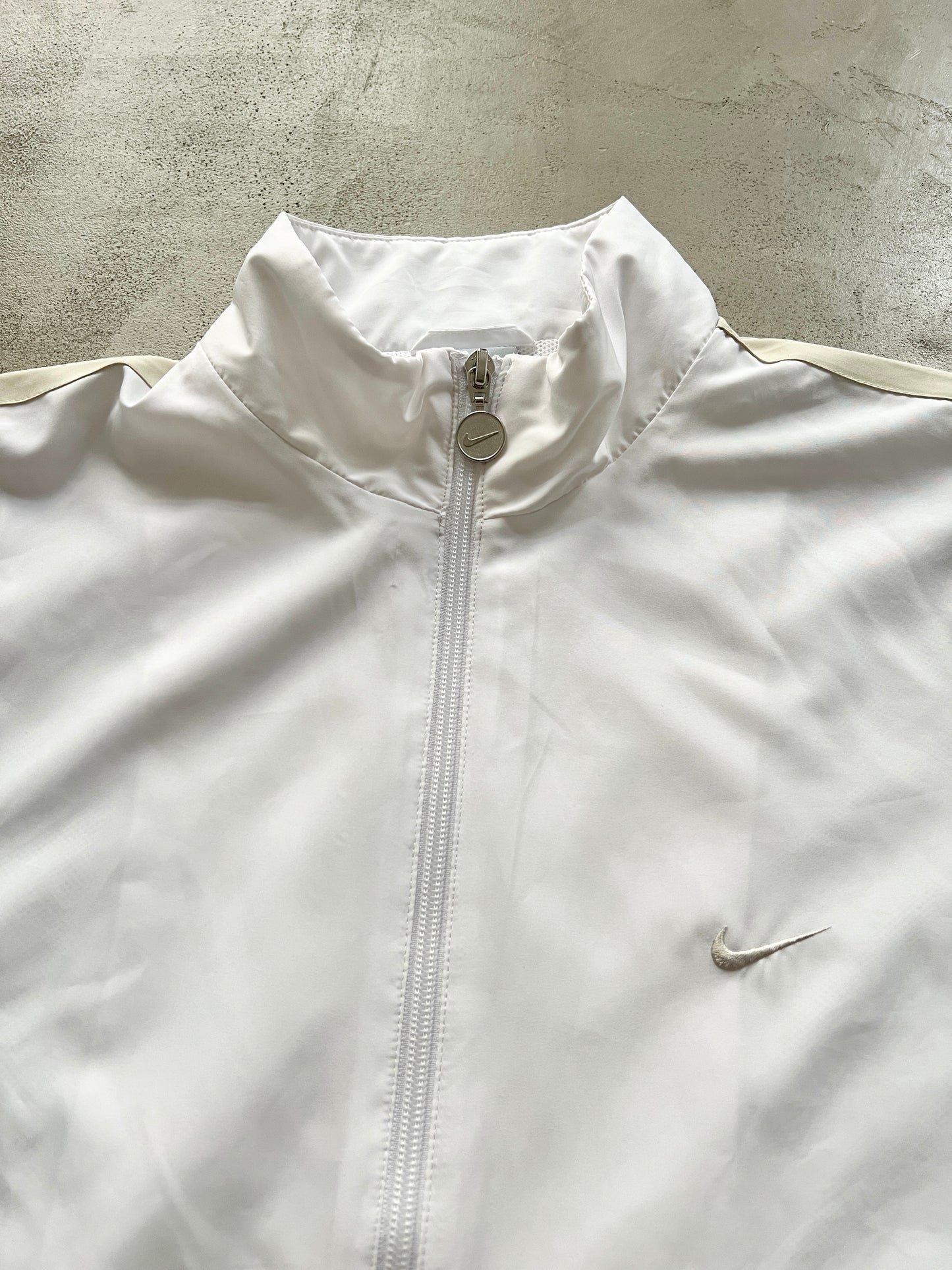 WHITE/BEIGE NIKE TRACK JACKET - 2000S - WOMENS L