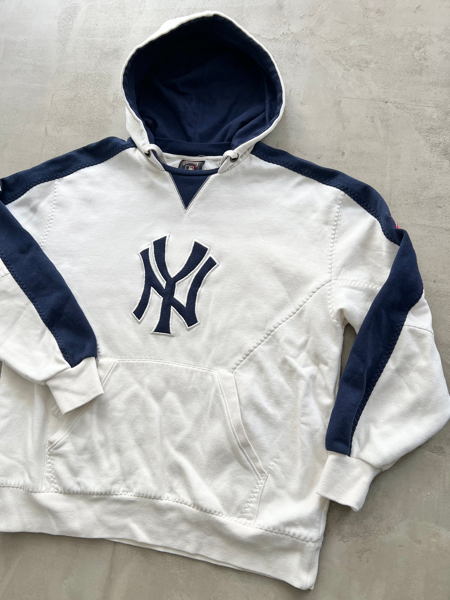 WHITE/NAVY YANKEES HOODIE - 1990S - L