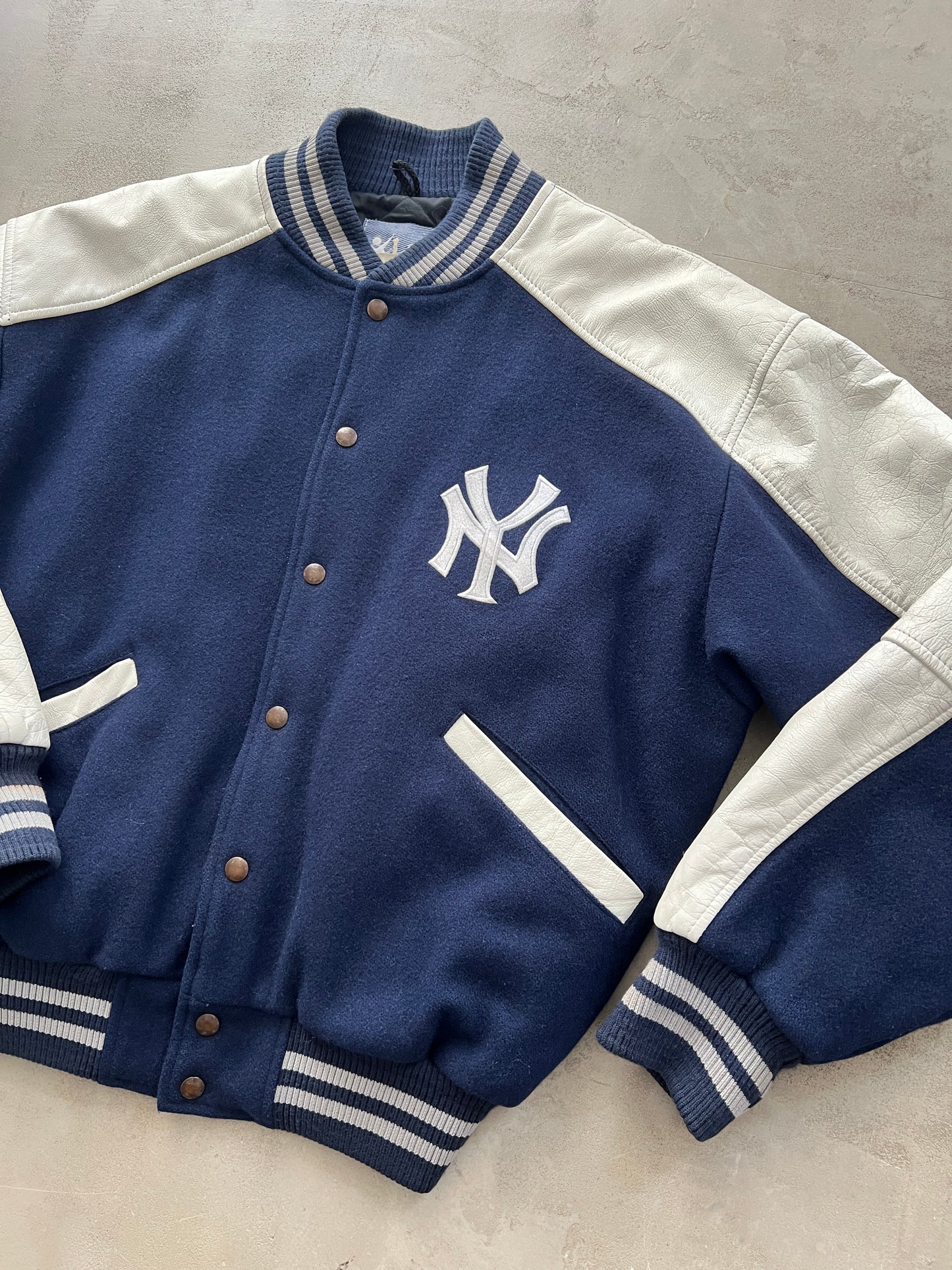 NEW YORK YANKEES COLLEGE JACKET - 1990S - M/L