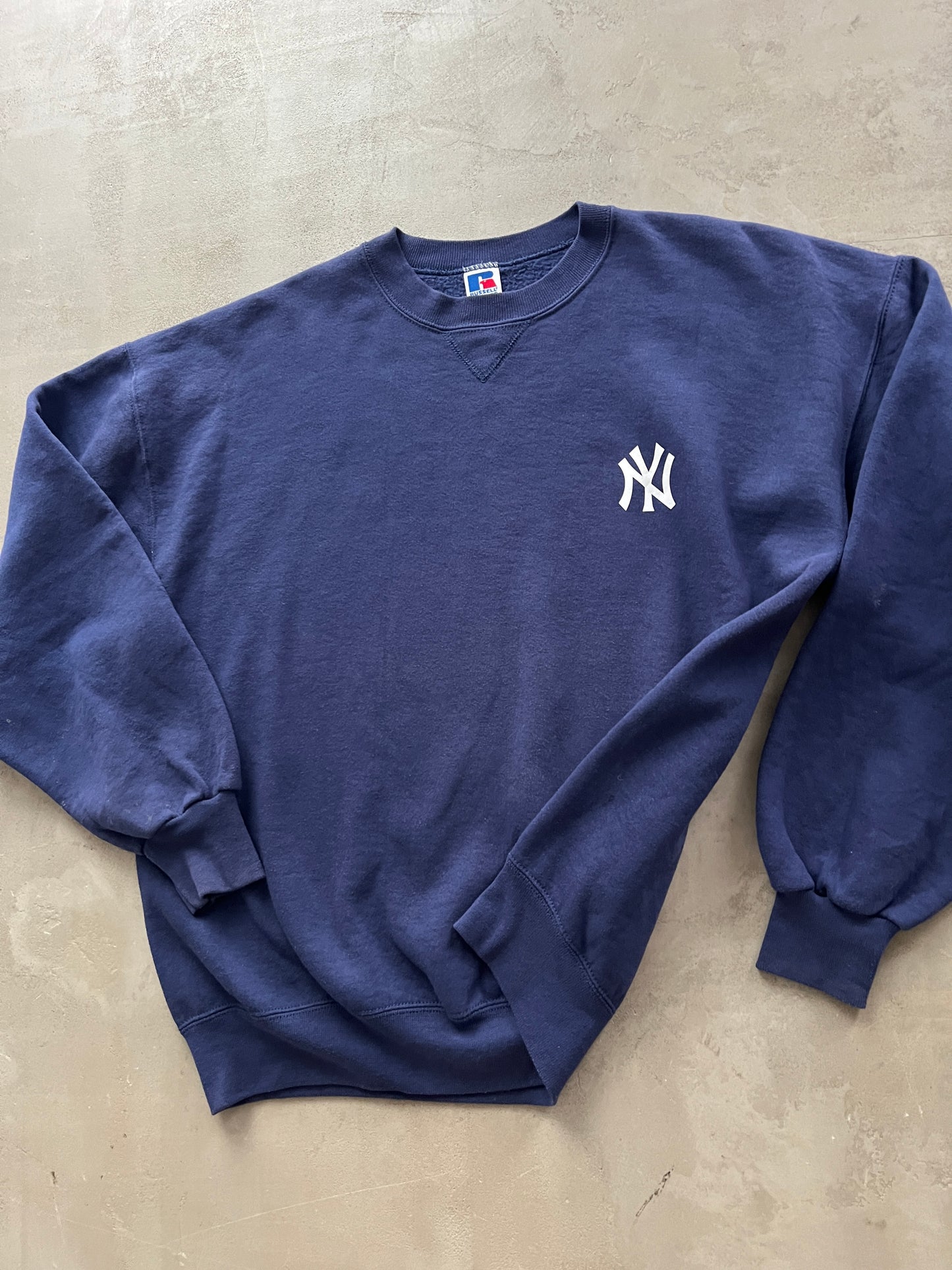 NAVY YANKEES RUSSELL SWEATER - 2000S - L/XL